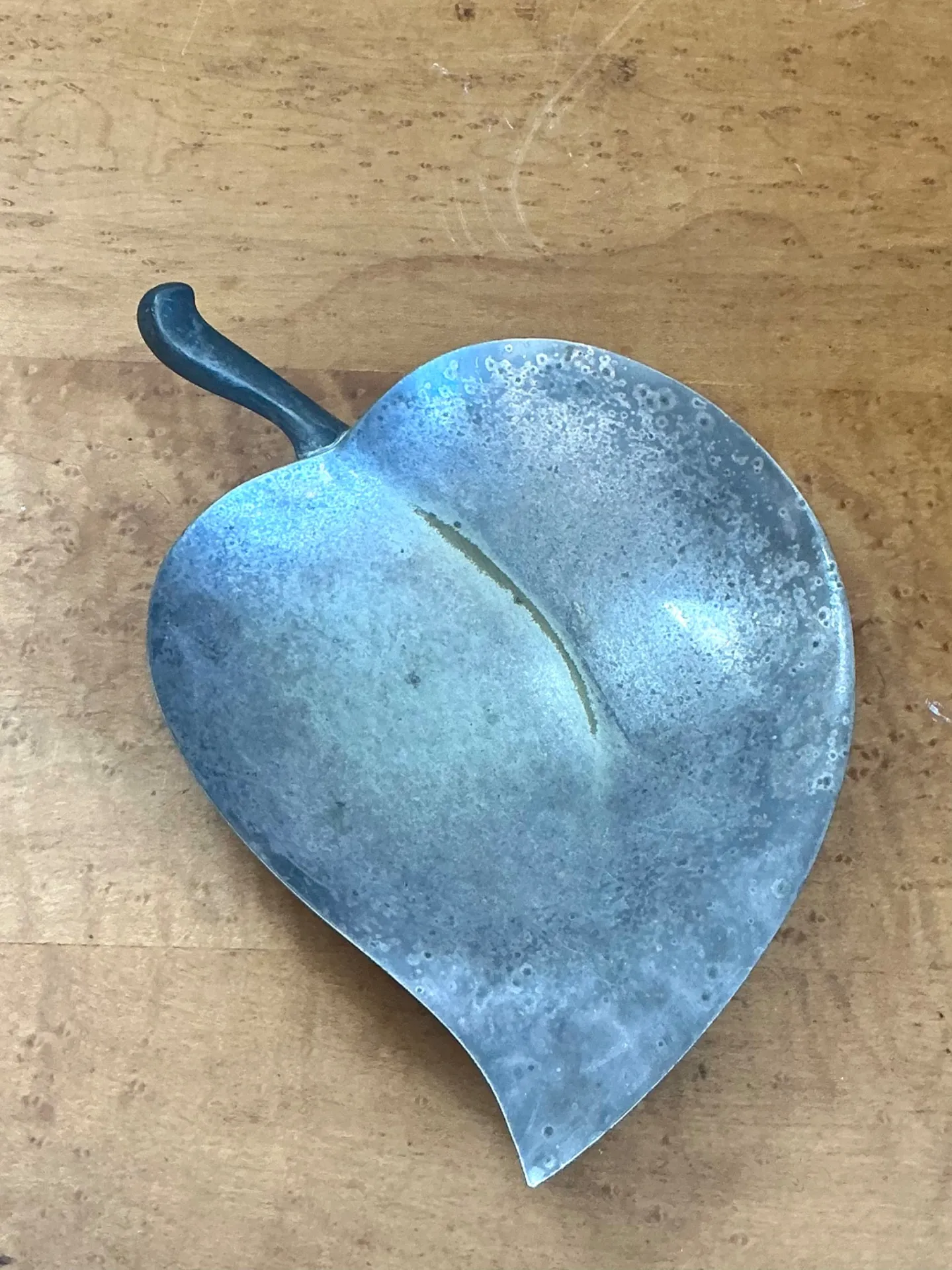 Vintage Decorative Leaf Metal Bowl — additional photo 4