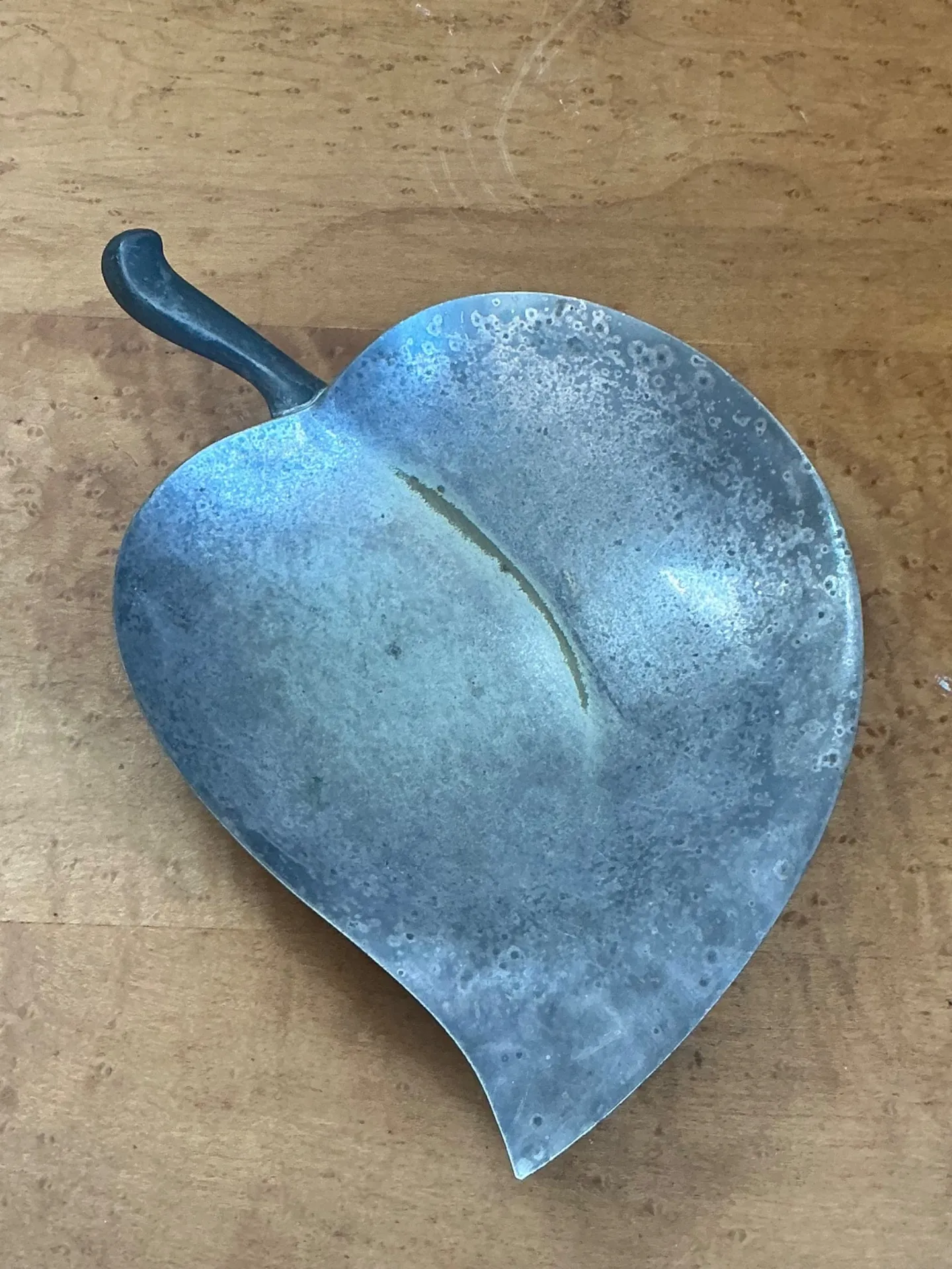 Vintage Decorative Leaf Metal Bowl — additional photo 6