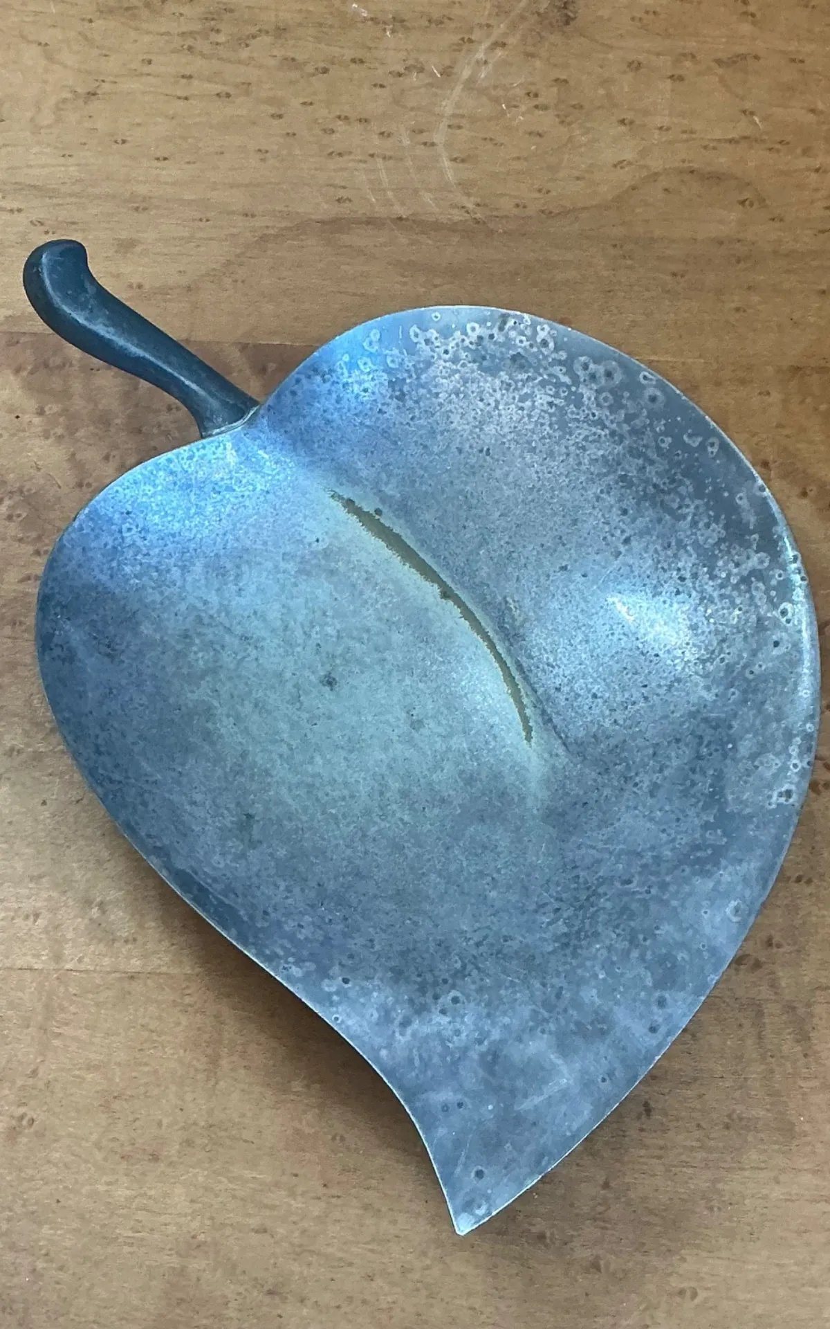 Vintage Decorative Leaf Metal Bowl — additional photo 6