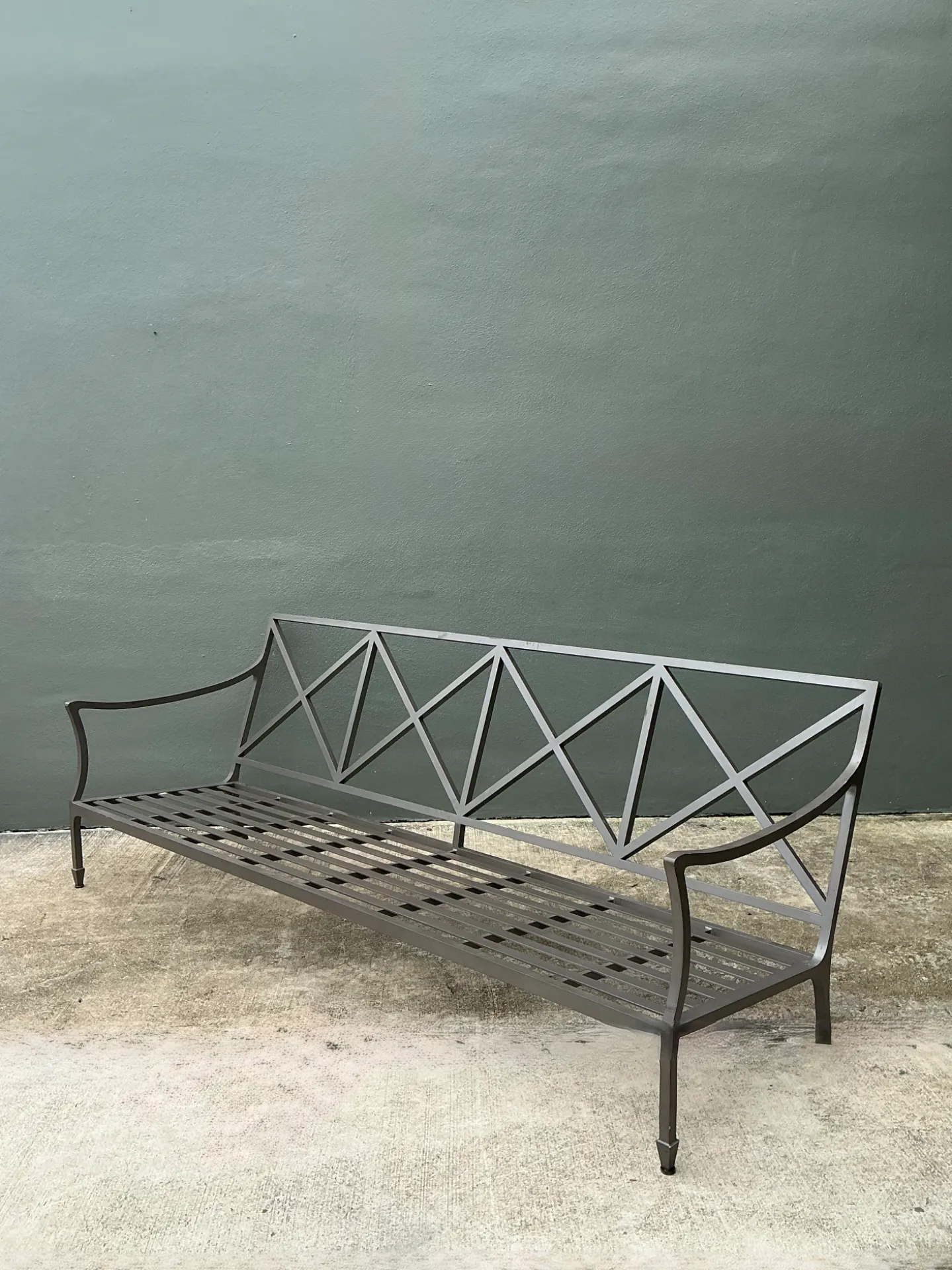 Vintage McKinnon And Harris “Beaufort” Cast Aluminum Sofa — additional photo 4