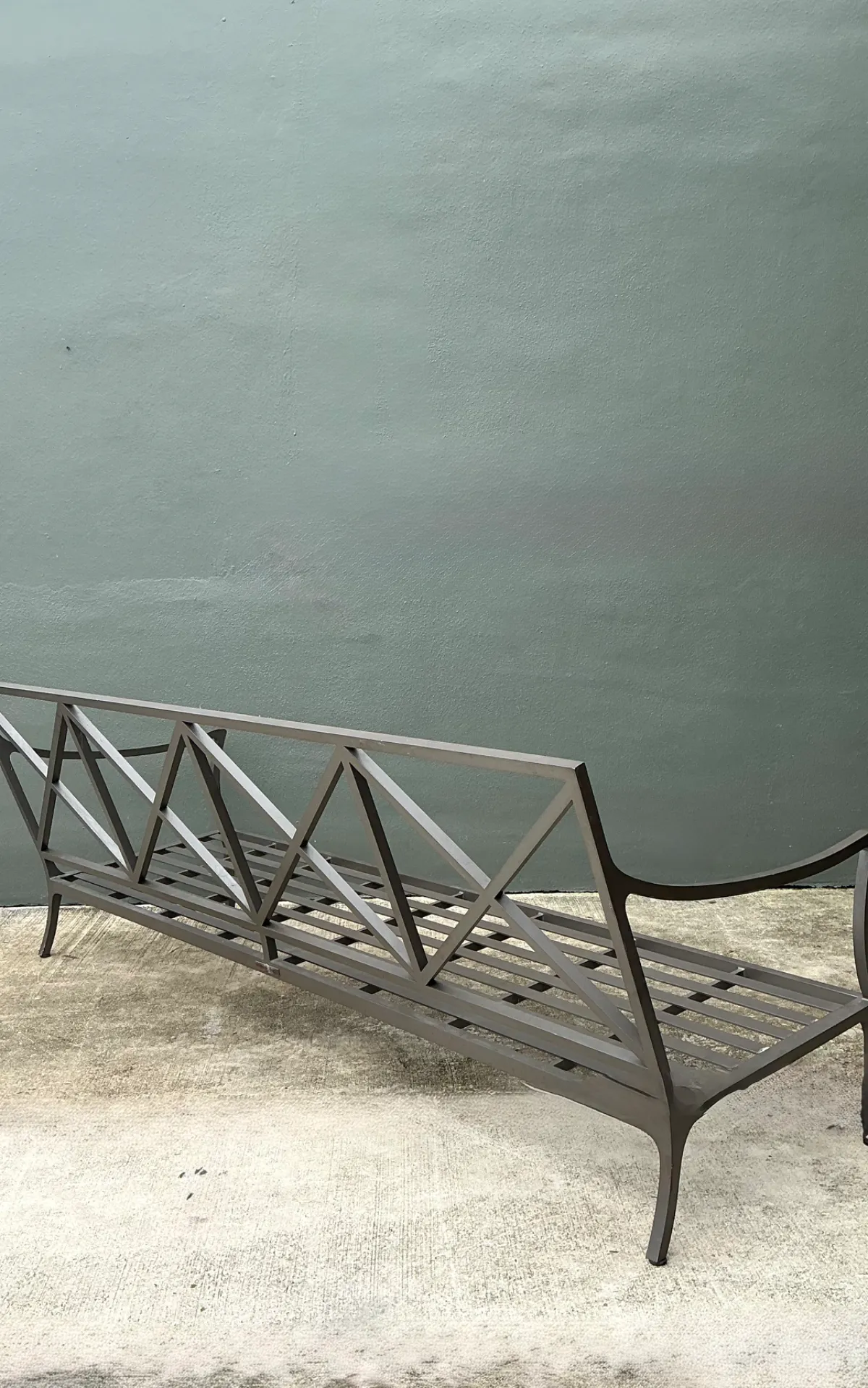 Vintage McKinnon And Harris “Beaufort” Cast Aluminum Sofa — additional photo 6