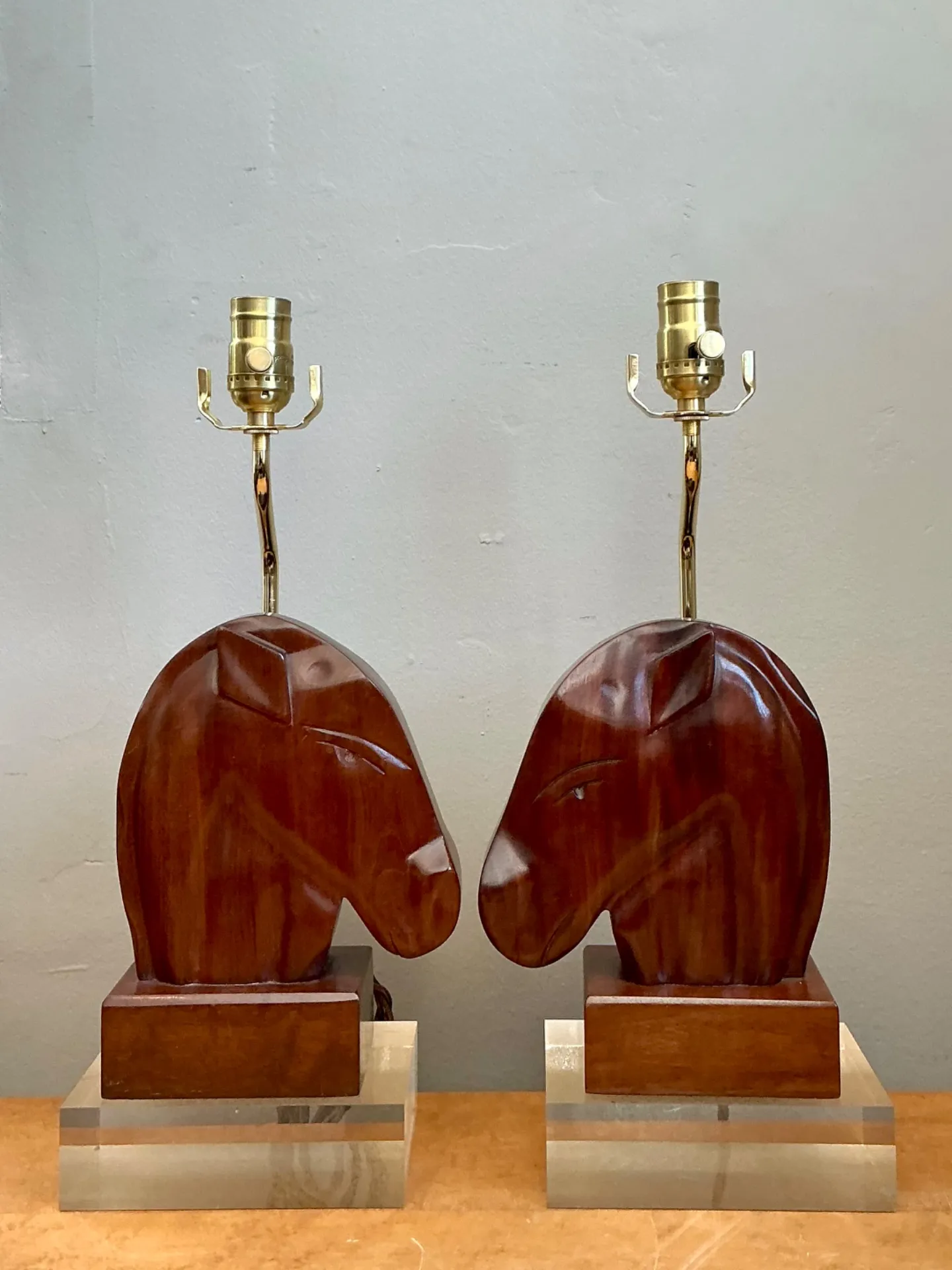 Vintage Carved Wood Horse Lamps on Lucite Base - A Pair — additional photo 6