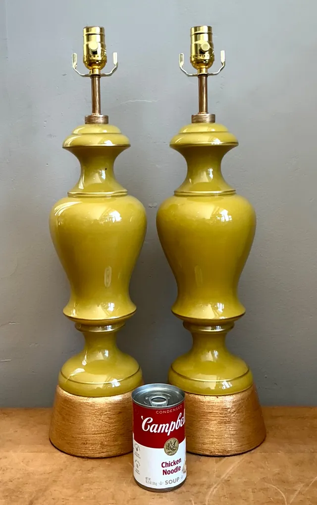 Vintage Gilt Tipped Painted Glass Lamps - A Pair — additional photo 4