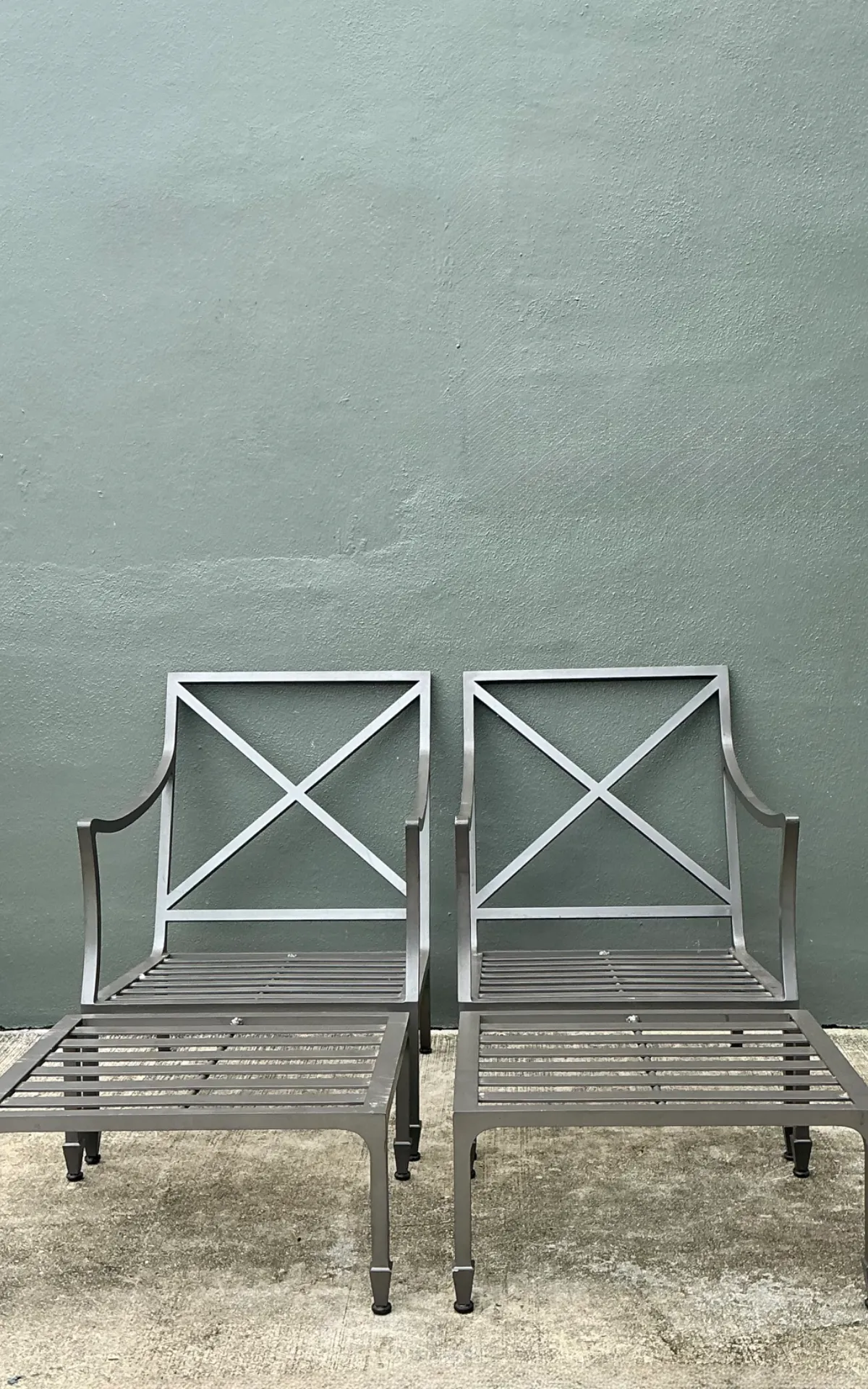 Vintage McKinnon And Harris Cast Aluminum Chairs With Ottomans - A Pair — additional photo 3