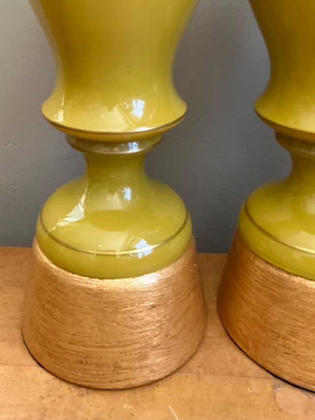 Vintage Gilt Tipped Painted Glass Lamps - A Pair — additional photo 7