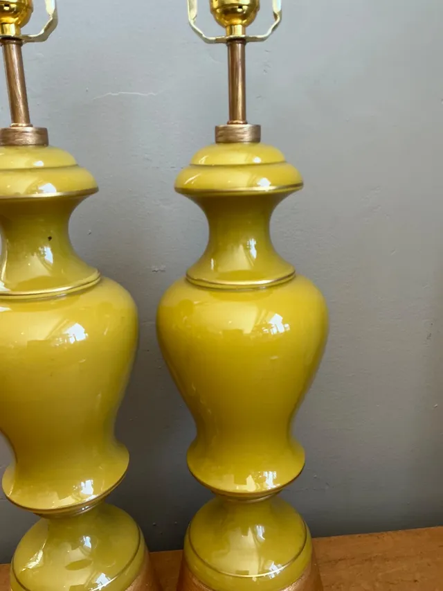 Vintage Gilt Tipped Painted Glass Lamps - A Pair — additional photo 1
