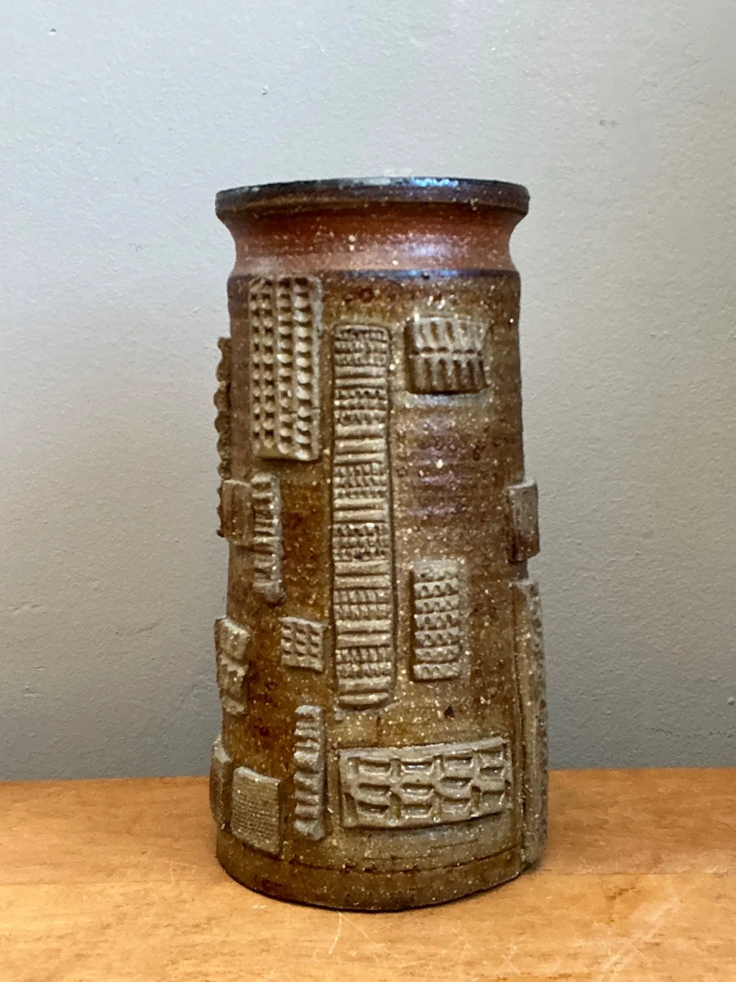 Vintage Abstract Patterned Pottery Vase — additional photo 8