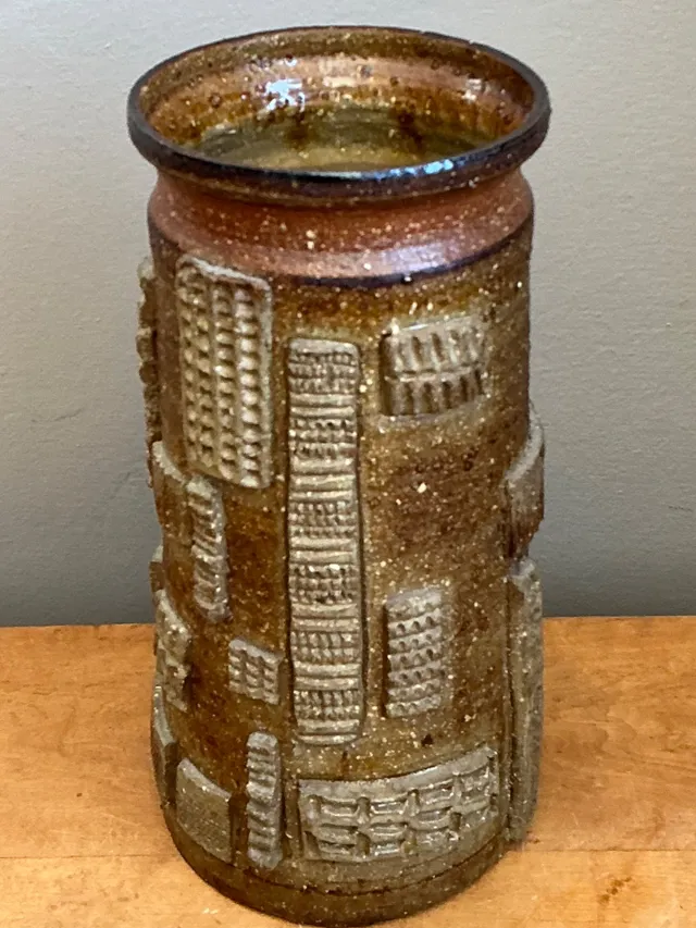 Vintage Abstract Patterned Pottery Vase — additional photo 1