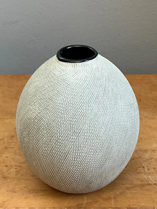 Vintage Textured Ceramic Vase — additional photo 2