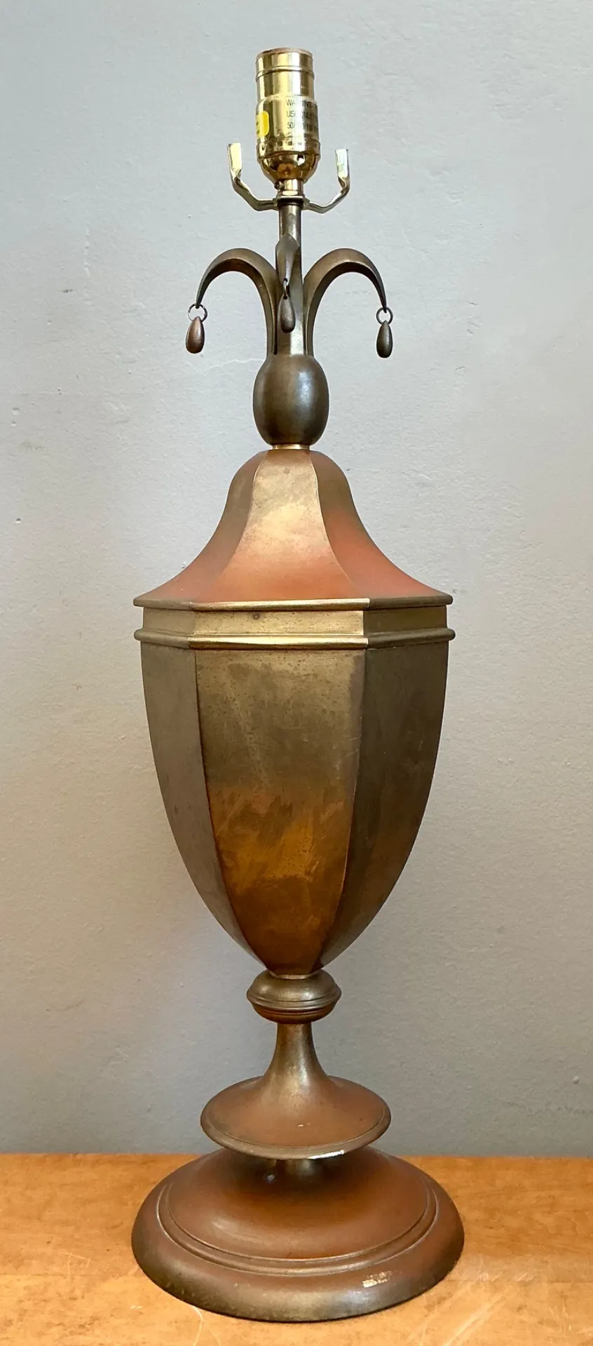 Vintage Chapman Metal Urn Form Table Lamp — additional photo 7