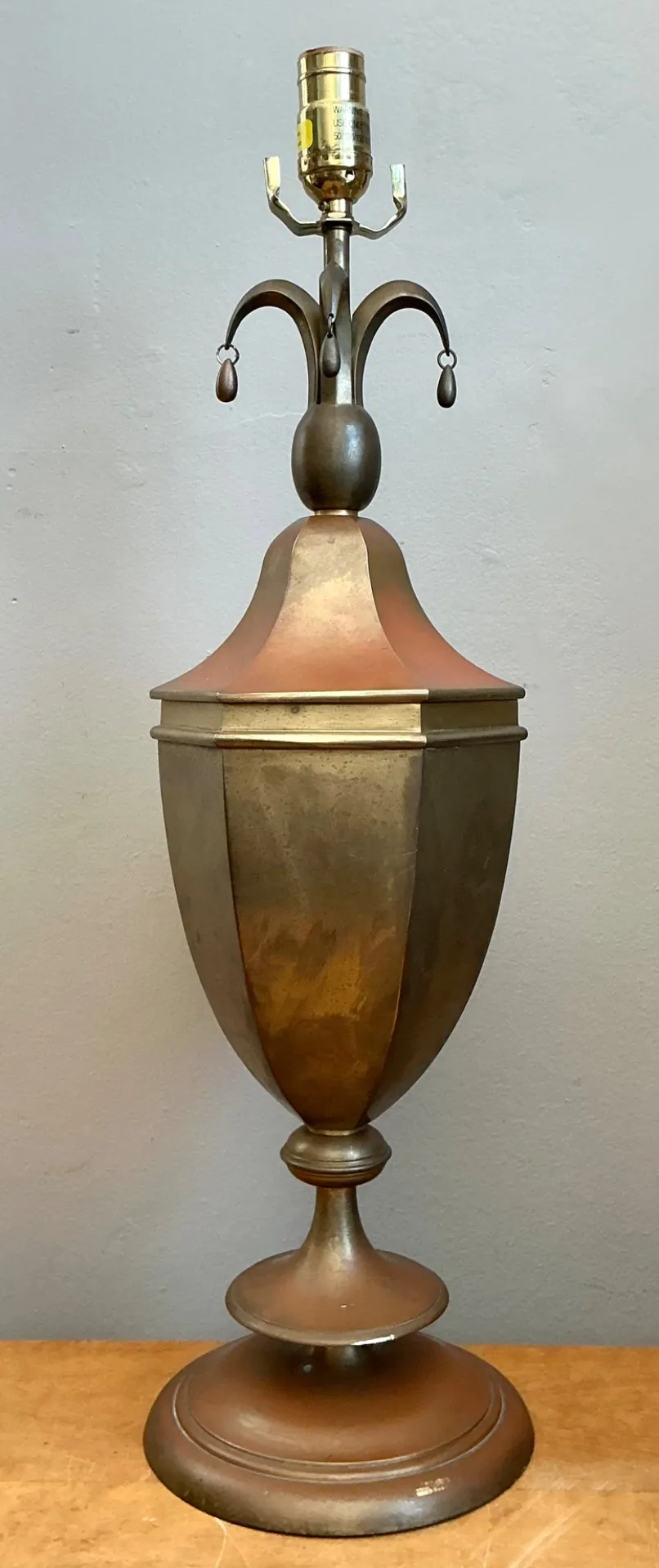 Vintage Chapman Metal Urn Form Table Lamp — additional photo 6