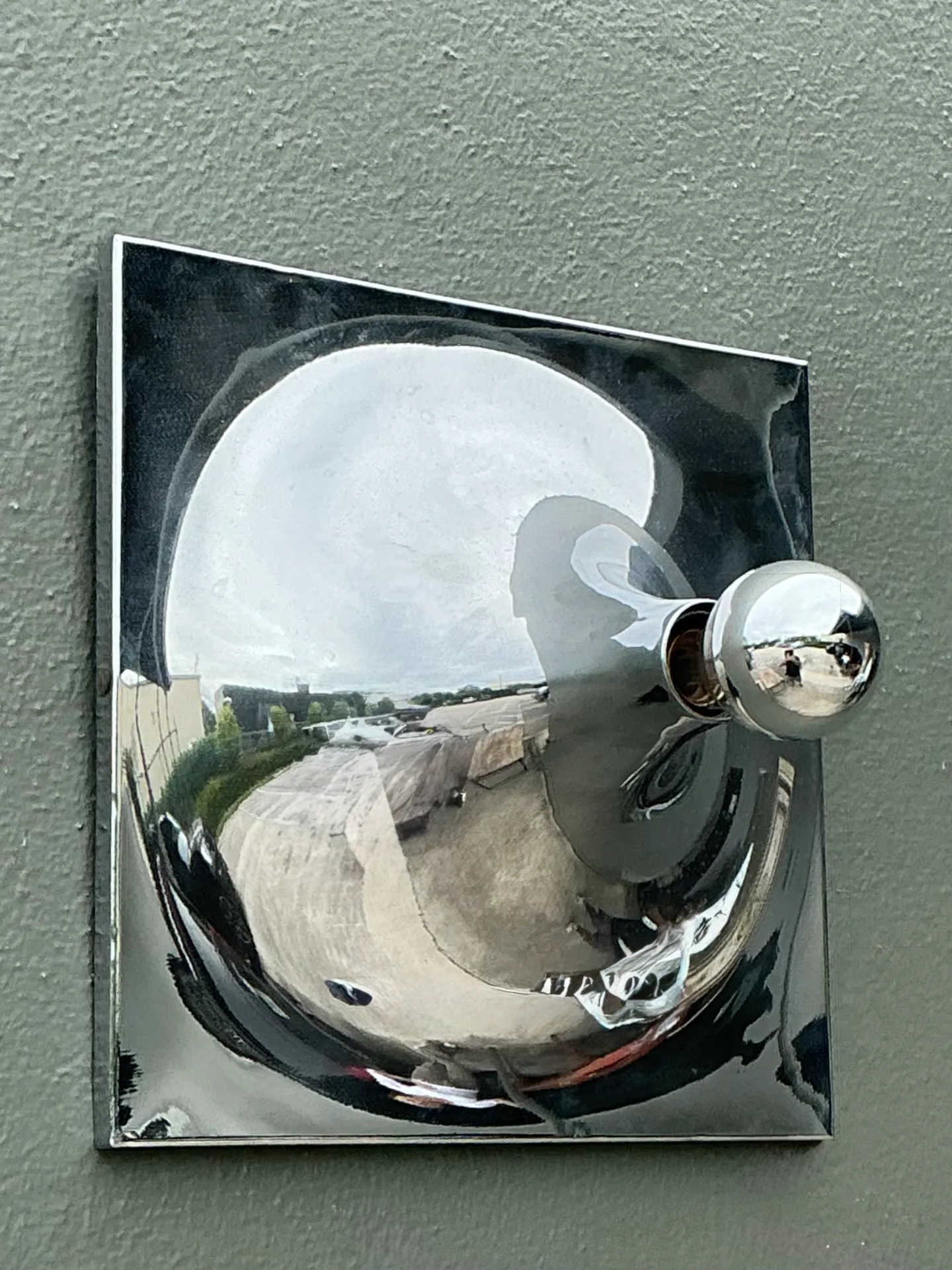 Vintage Chrome Wall Sconce — additional photo 6