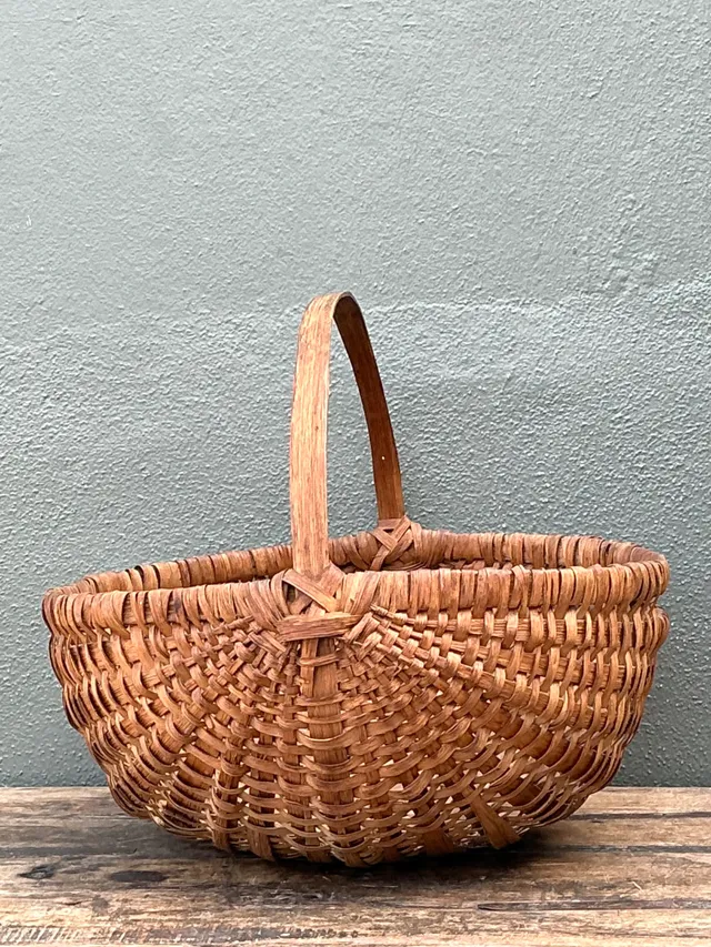 Vintage Handwoven Shaker Rattan Basket — additional photo 3