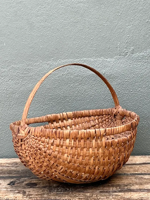 Vintage Handwoven Shaker Rattan Basket — additional photo 7