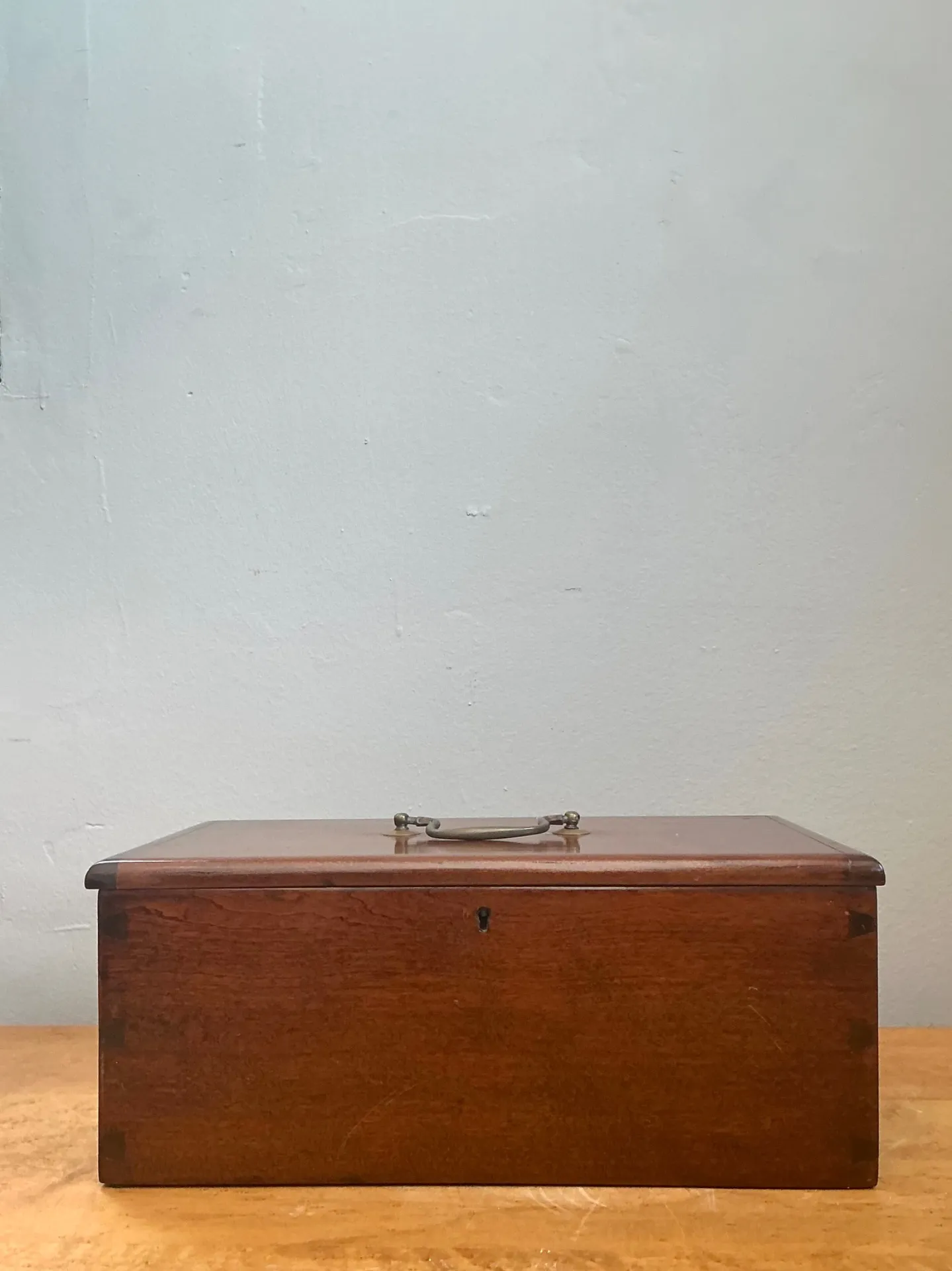 Vintage Keyhole Wooden Box — additional photo 4