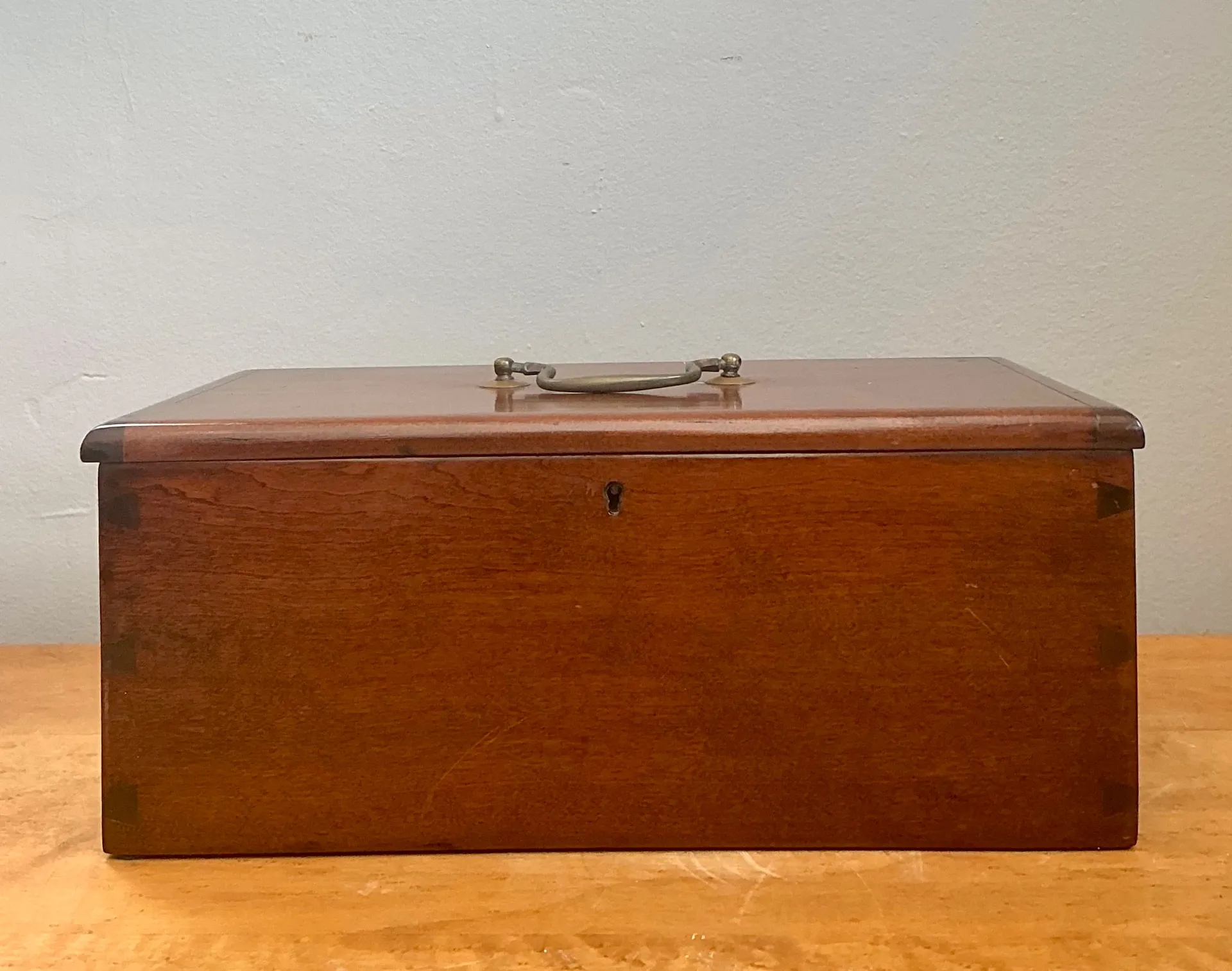 Vintage Keyhole Wooden Box — additional photo 6