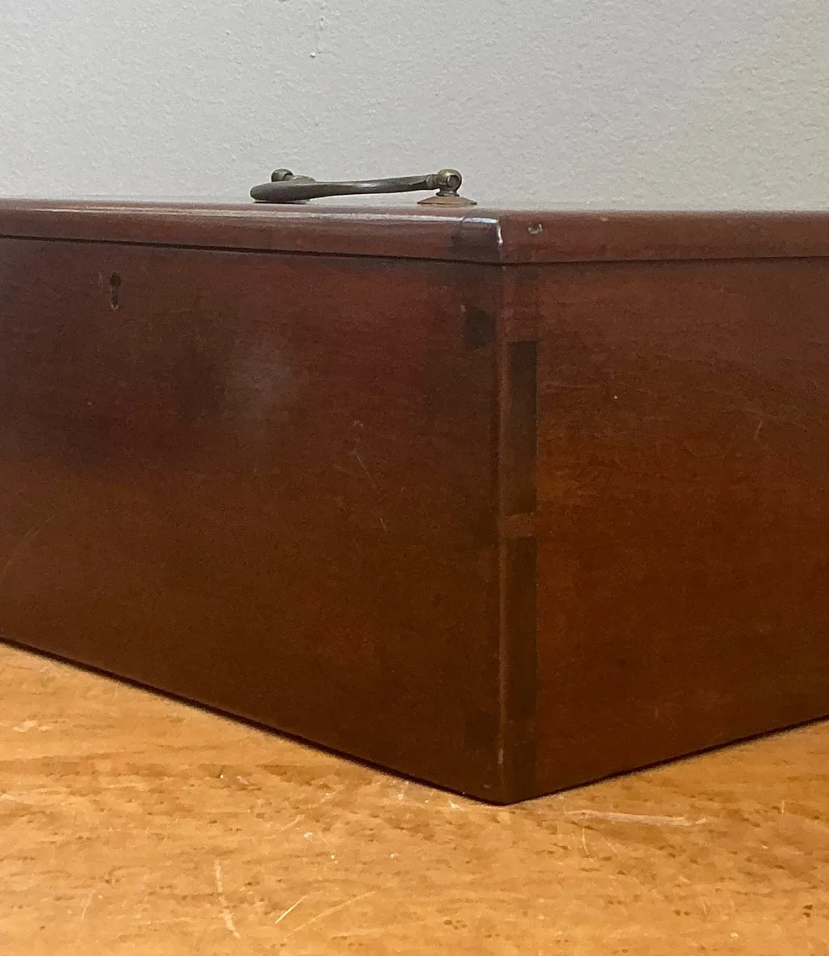 Vintage Keyhole Wooden Box