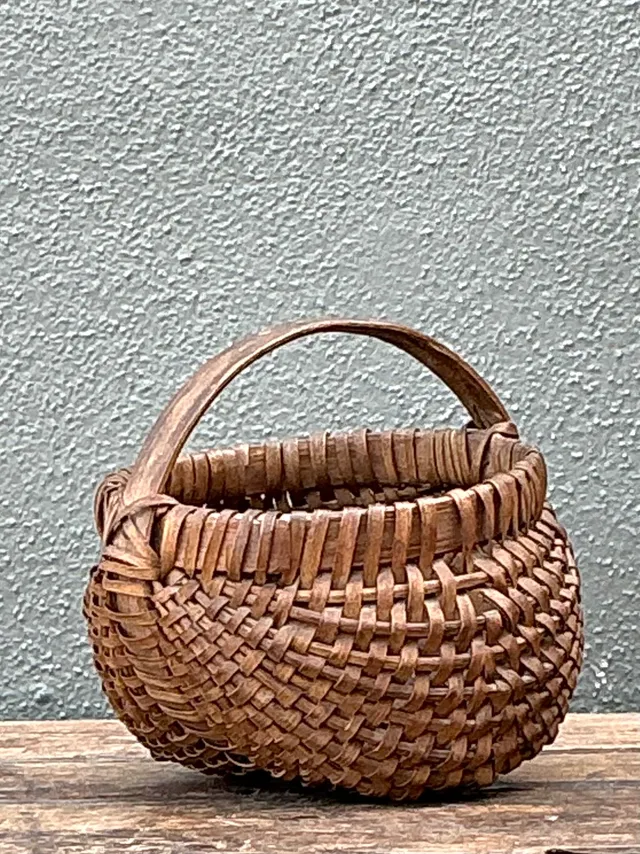 Vintage Shaker Style Woven Basket — additional photo 8