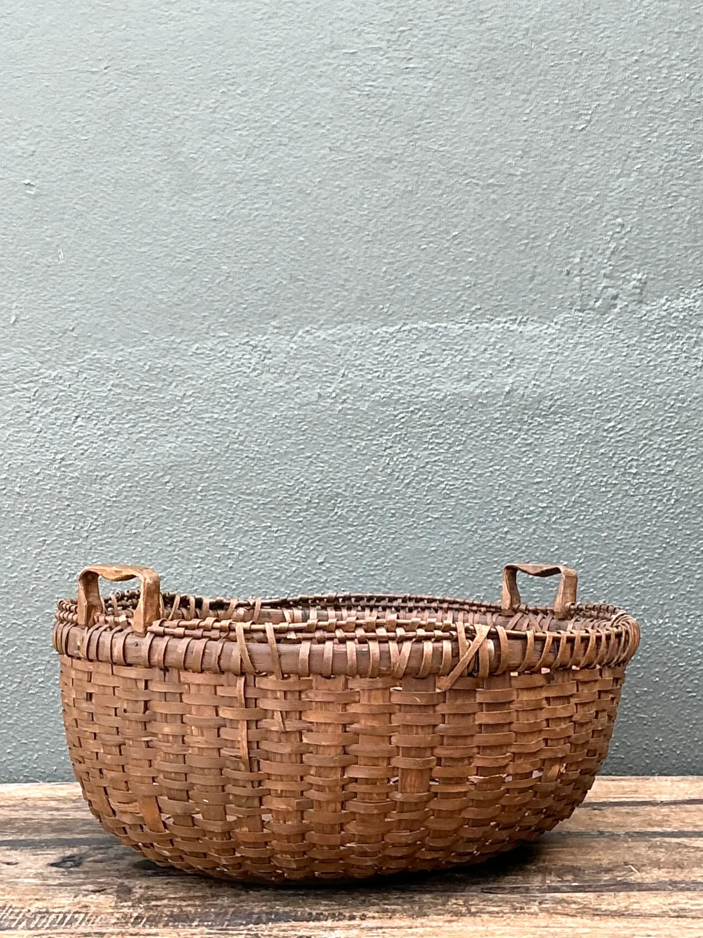Vintage Shaker Style Rattan Basket — additional photo 1