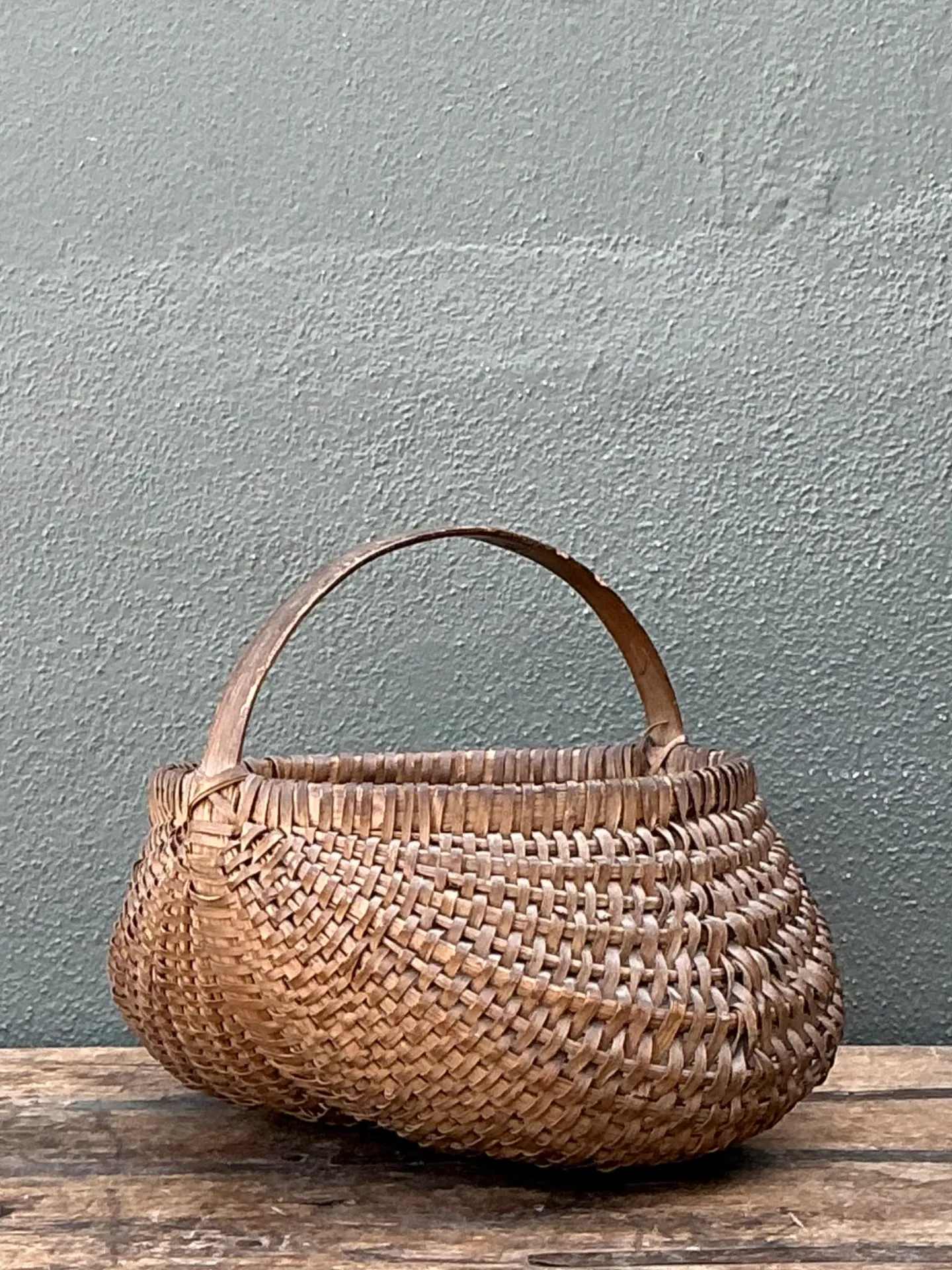 Vintage Shaker Style Rattan Basket — additional photo 3