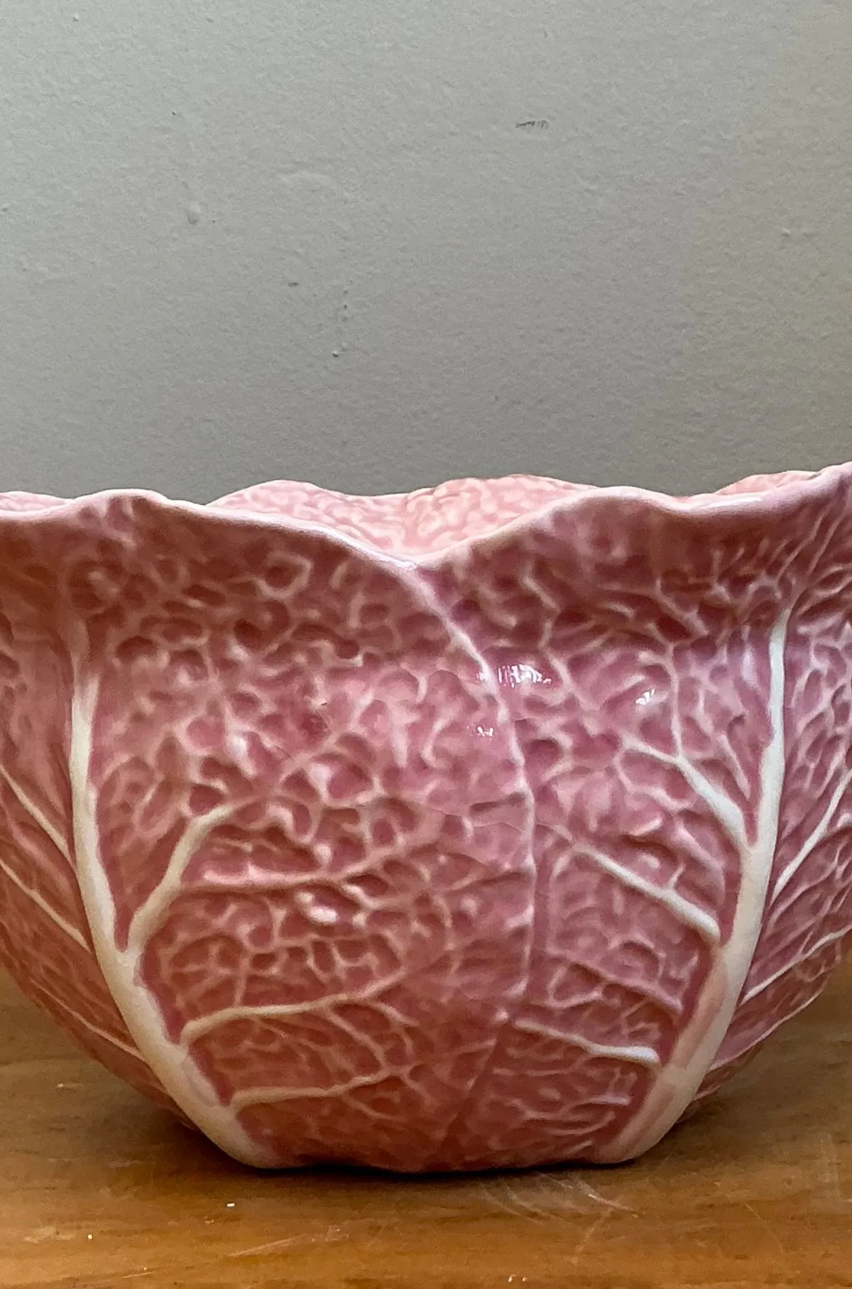 Vintage Bordallo Pinheiro Pink Cabbage Bowl — additional photo 4