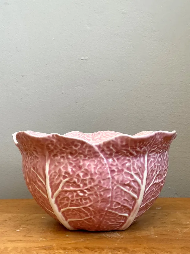 Vintage Bordallo Pinheiro Pink Cabbage Bowl — additional photo 5