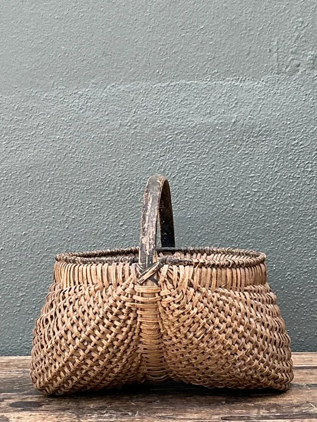Vintage Shaker Style Rattan Basket — additional photo 7