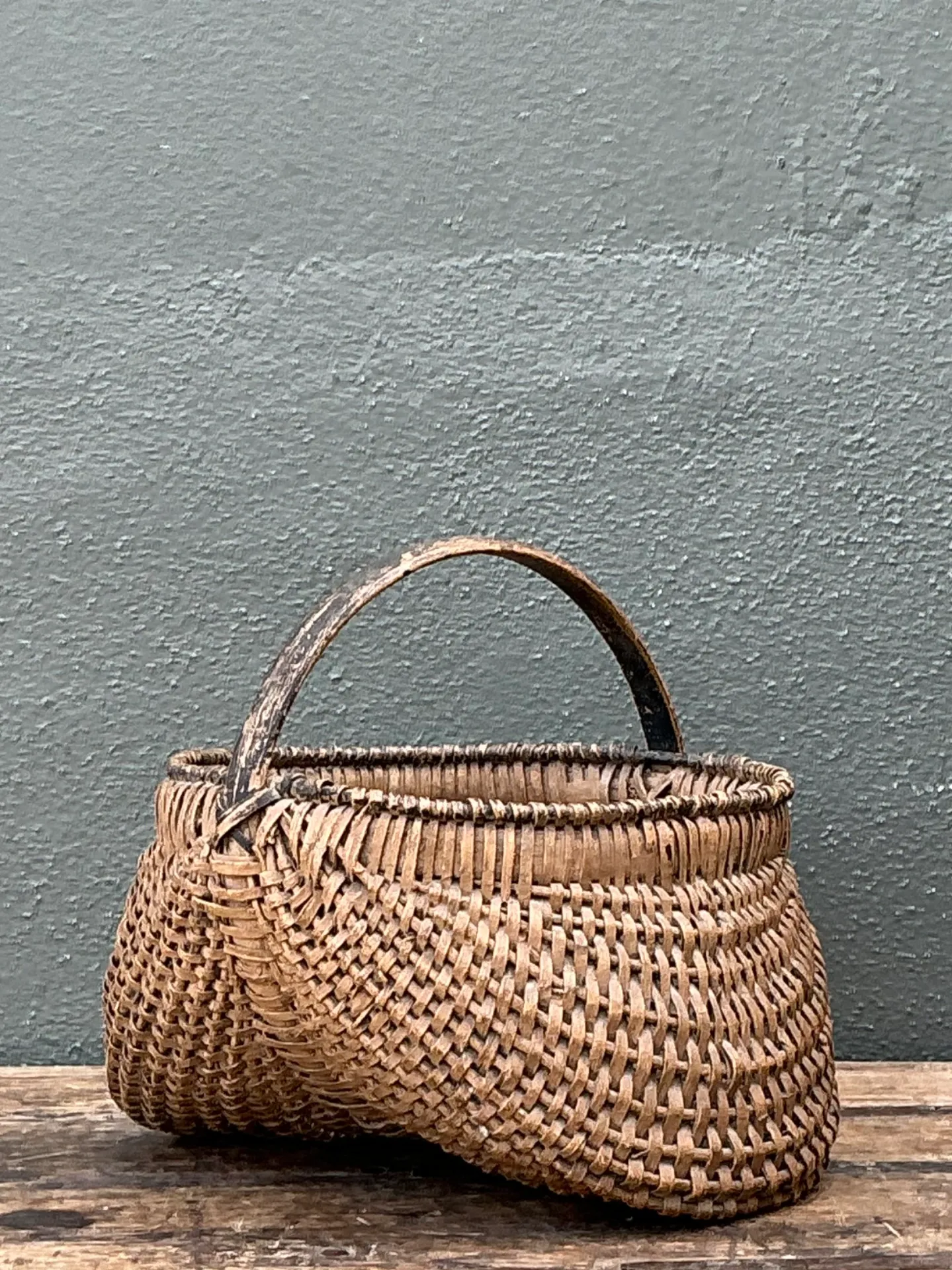 Vintage Shaker Style Rattan Basket — additional photo 6