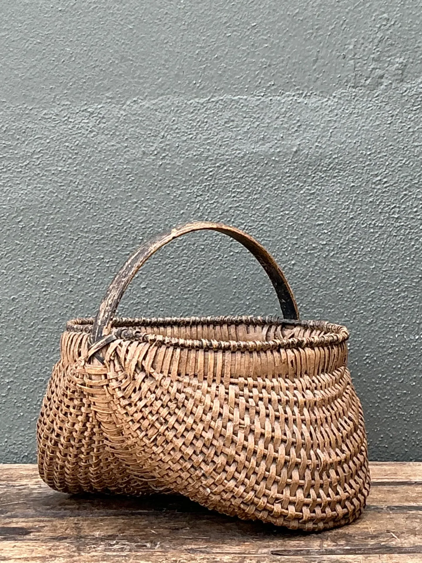 Vintage Shaker Style Rattan Basket — additional photo 5
