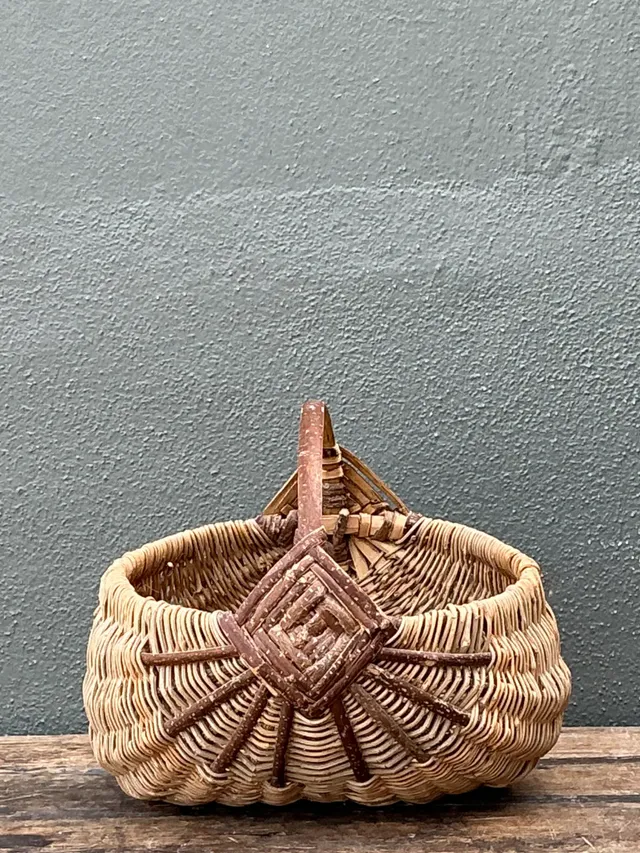 Vintage Handcrafted Shaker Rattan Basket — additional photo 2
