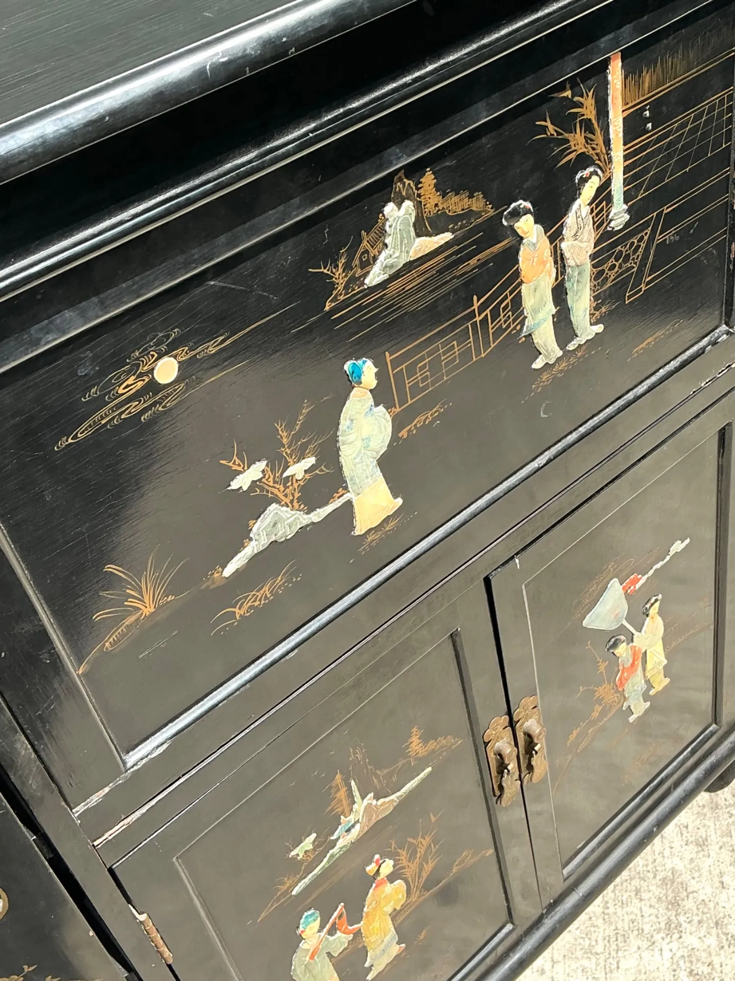 Vintage Black Lacquered Chinoiserie Dry Bar — additional photo 4