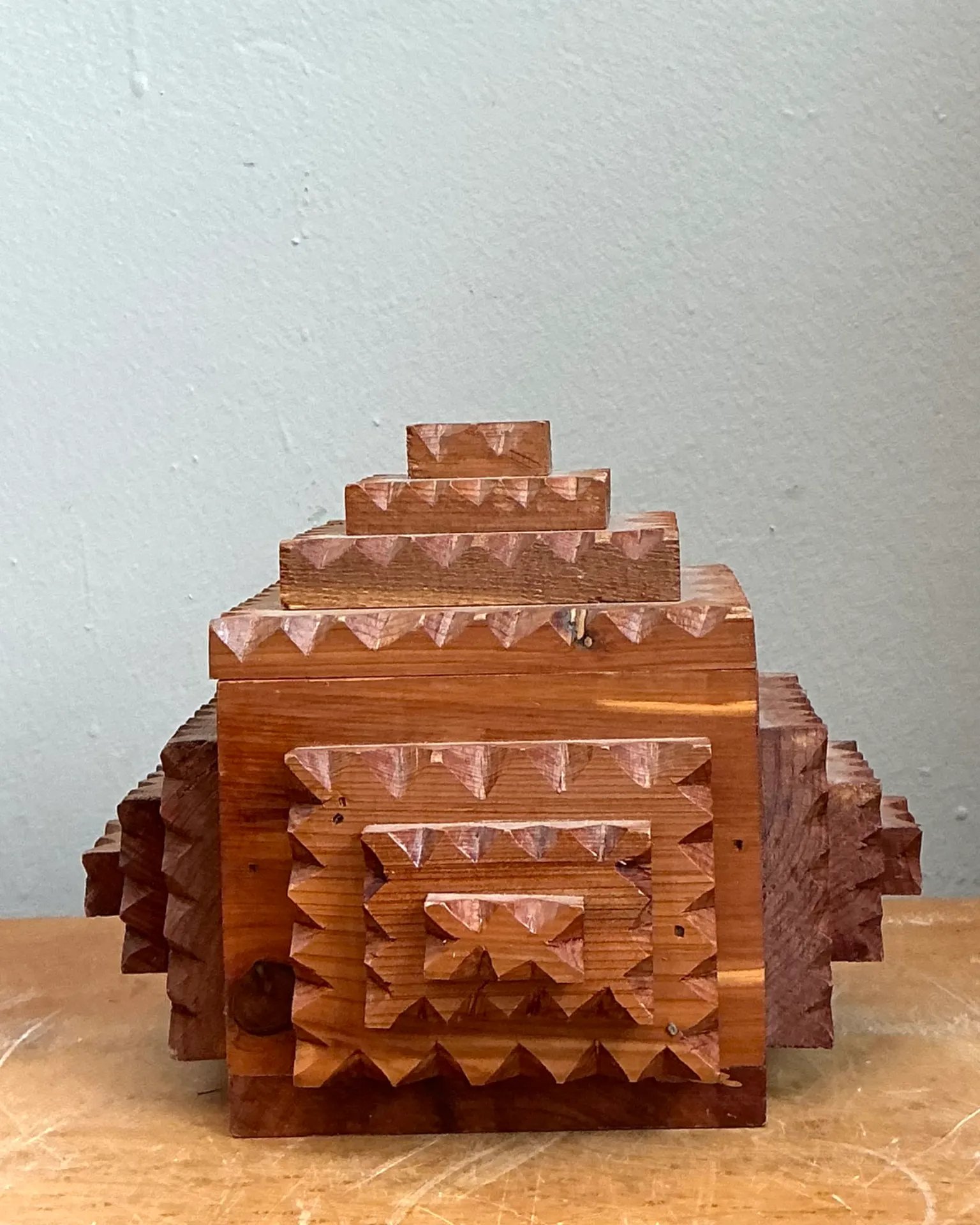 Vintage Carved Wood Tramp Art  Box — additional photo 8