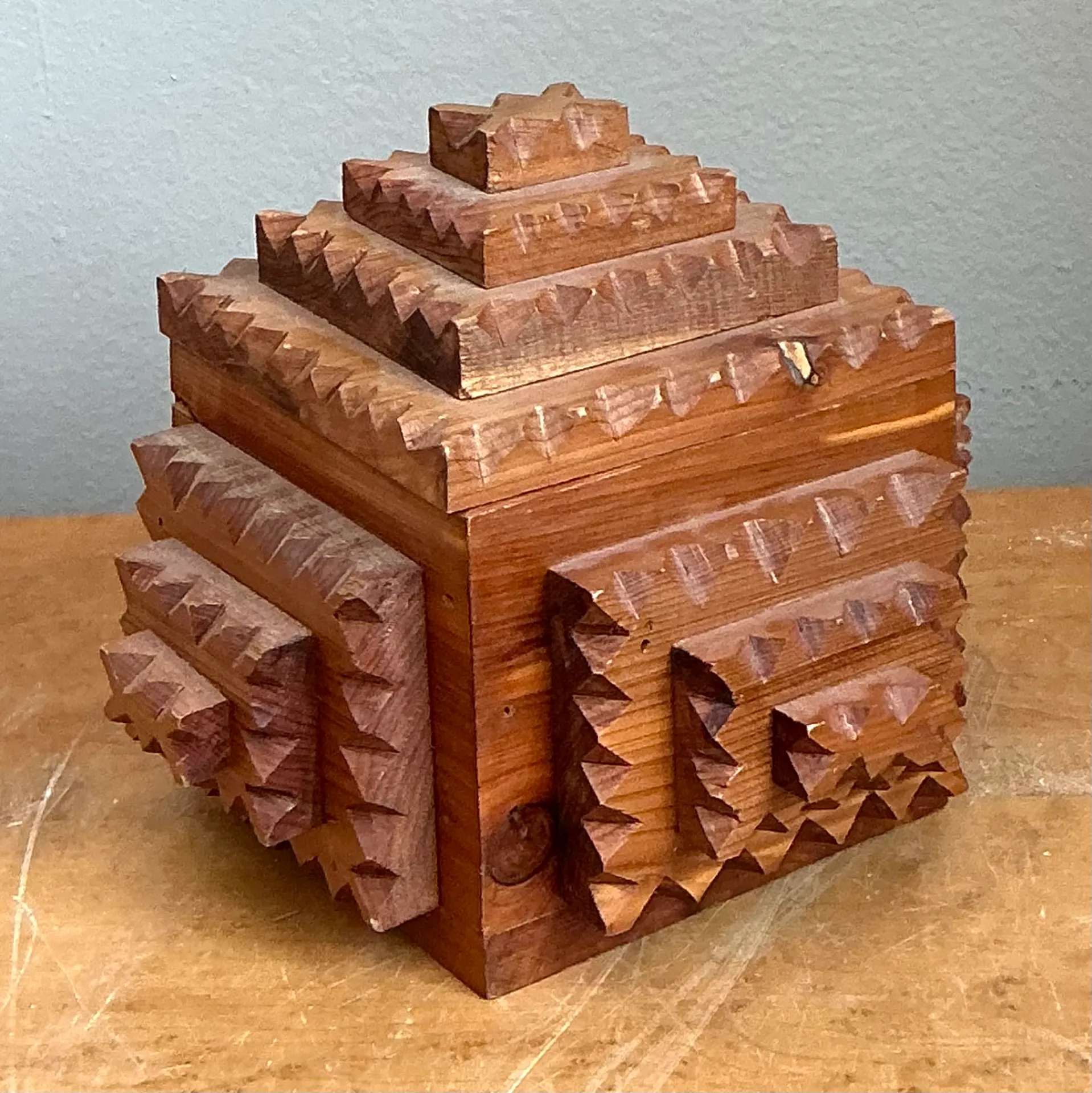 Vintage Carved Wood Tramp Art  Box — additional photo 3