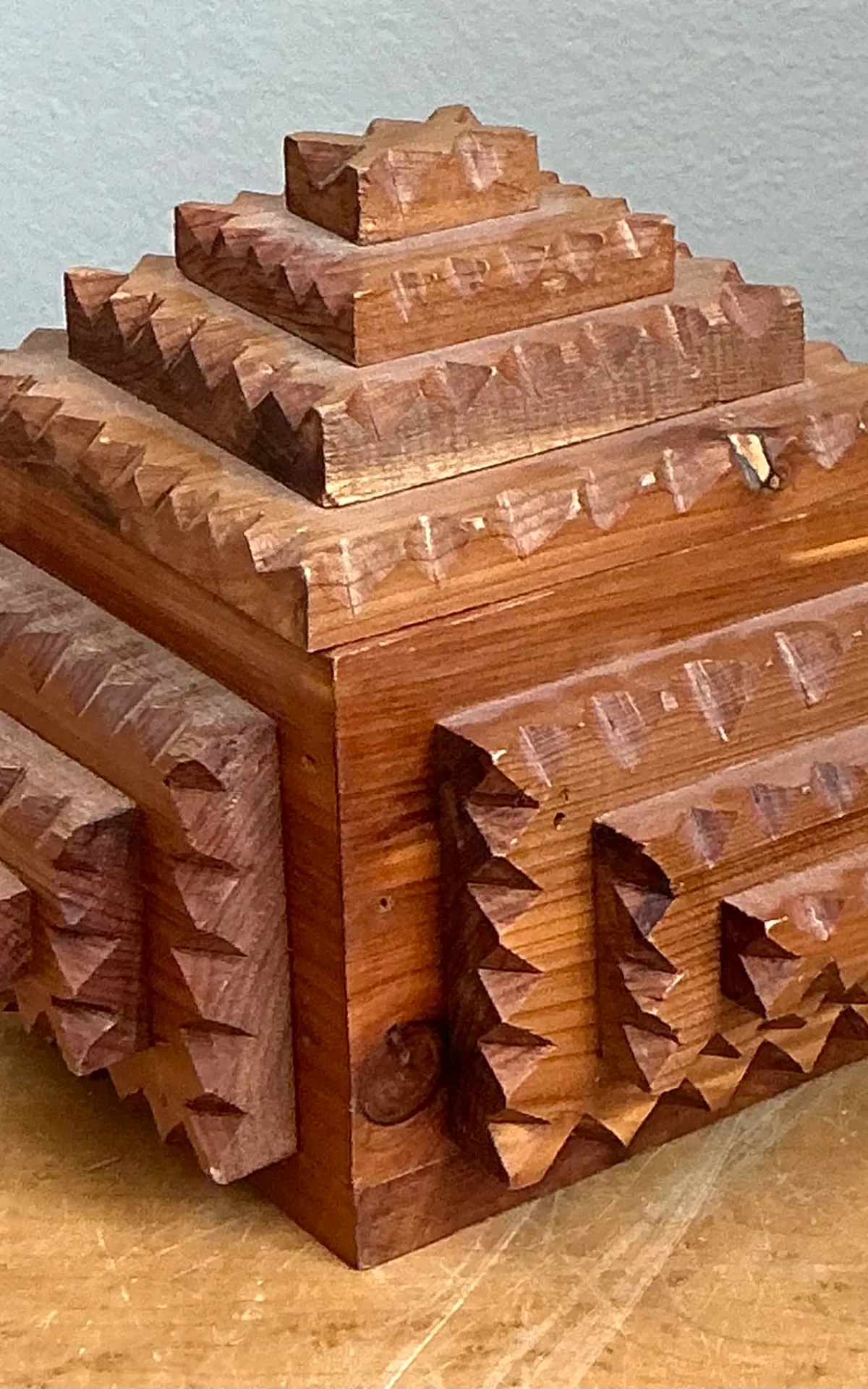 Vintage Carved Wood Tramp Art Box — additional photo 3