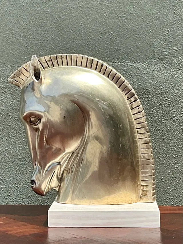 Vintage Horse Head Sculpture — additional photo 6