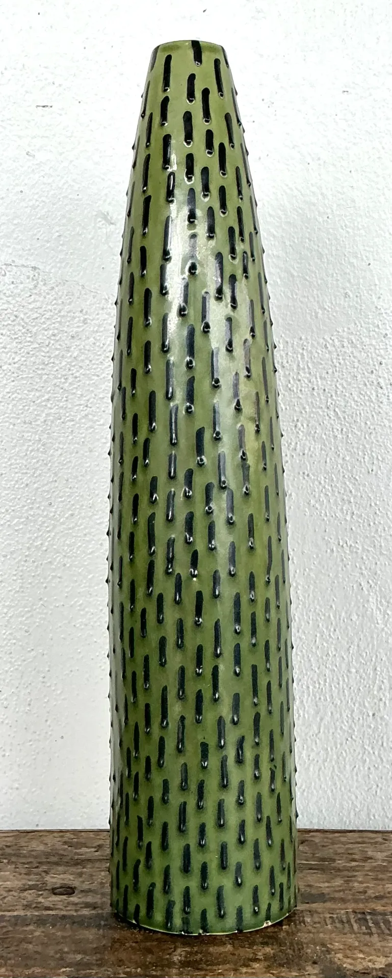 Vintage Green Textured Ceramic Vase — additional photo 5