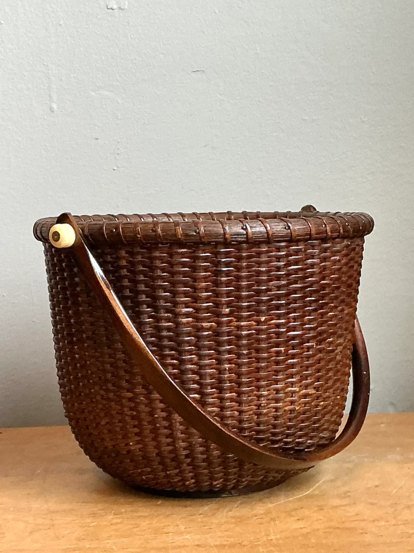 Vintage Woven Rattan Nantucket Basket with Handle — additional photo 4