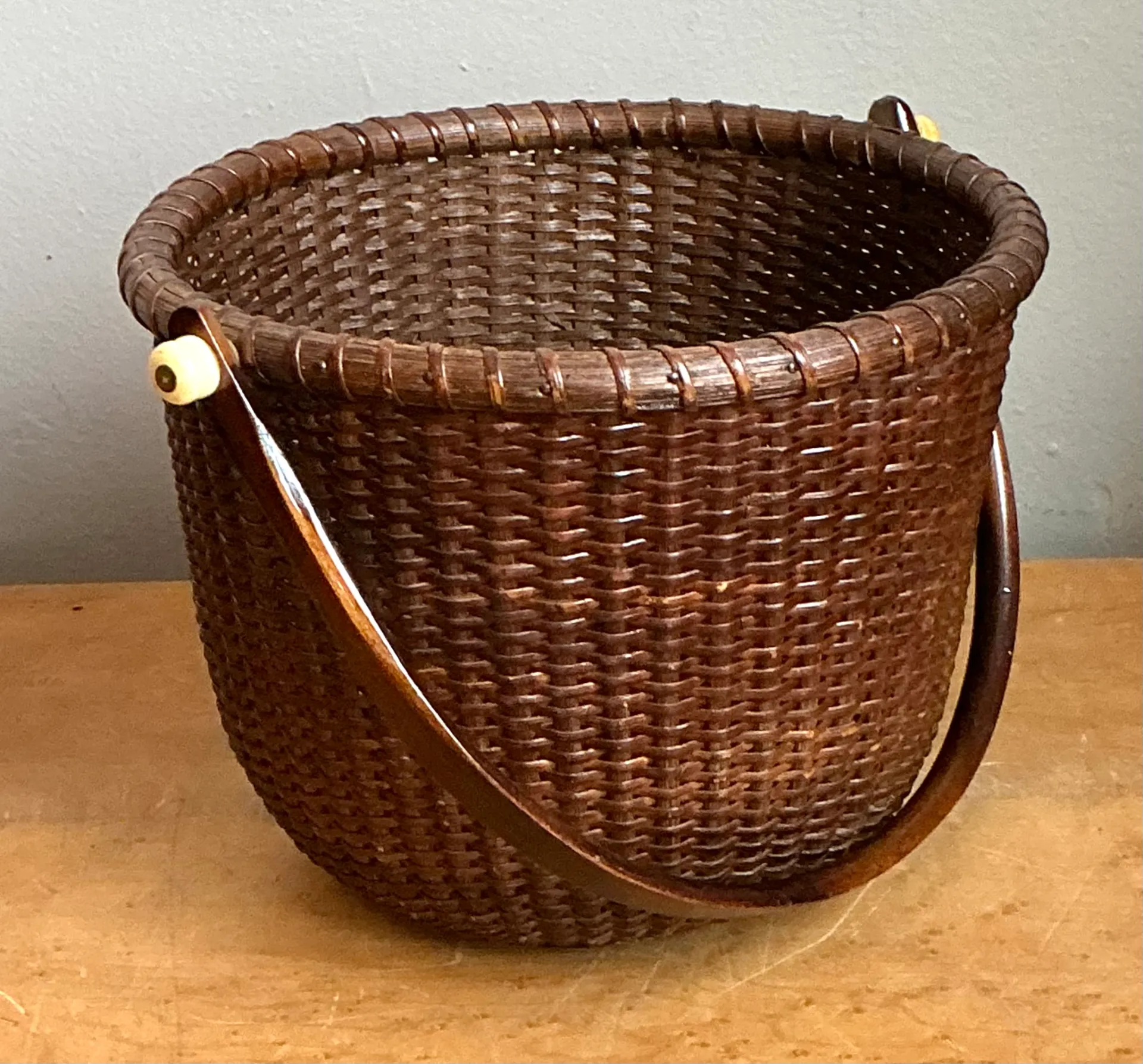 Vintage Woven Rattan Nantucket Basket with Handle — additional photo 1