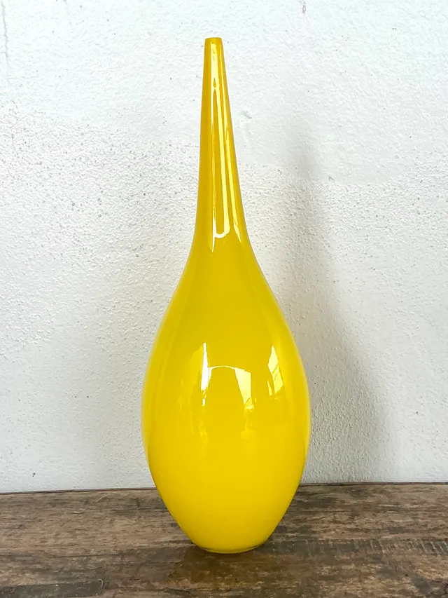 Vintage Yellow Glass Teardrop Vase — additional photo 2