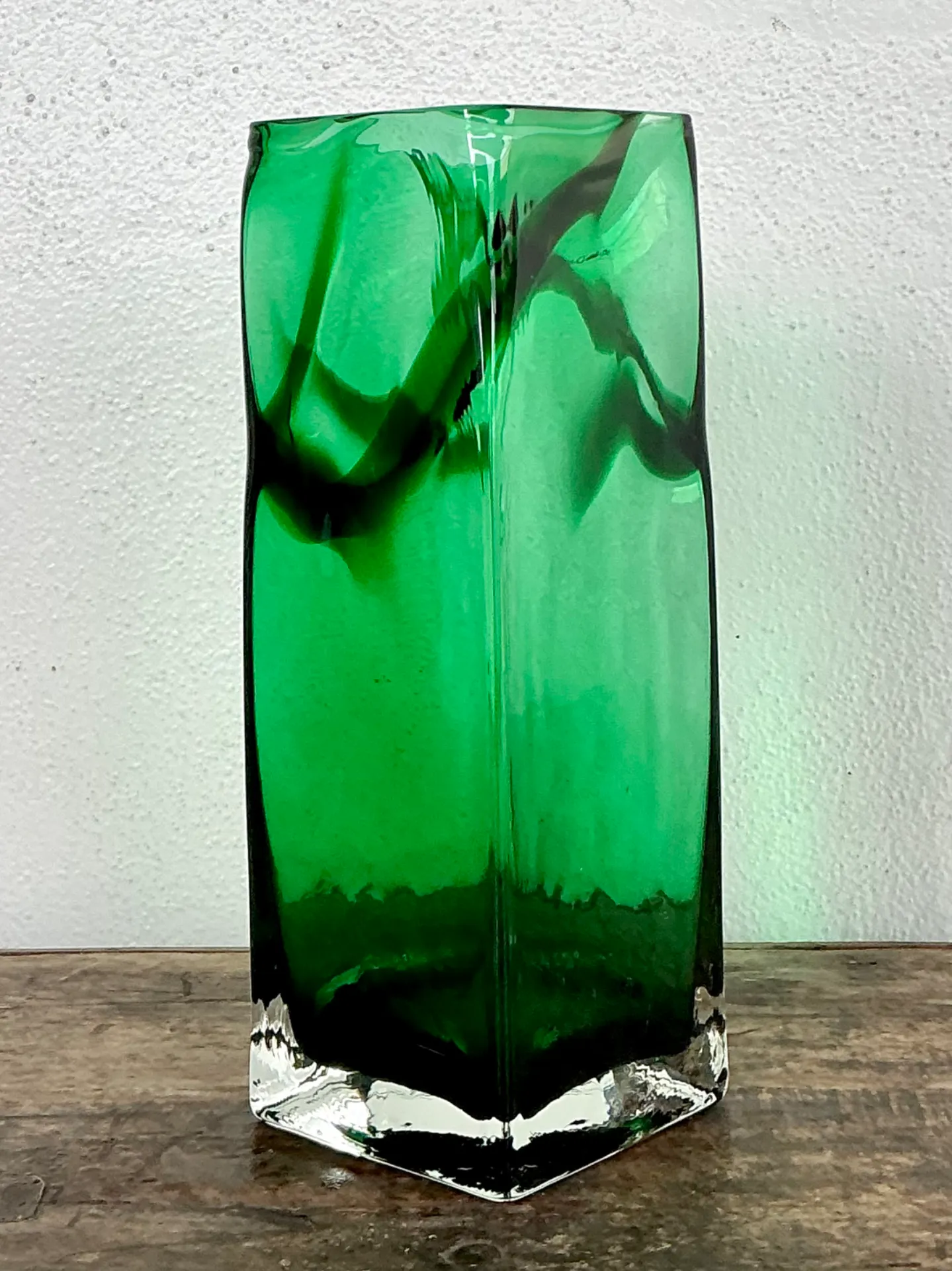 Vintage Polish Emerald Glass Tall Vase — additional photo 8