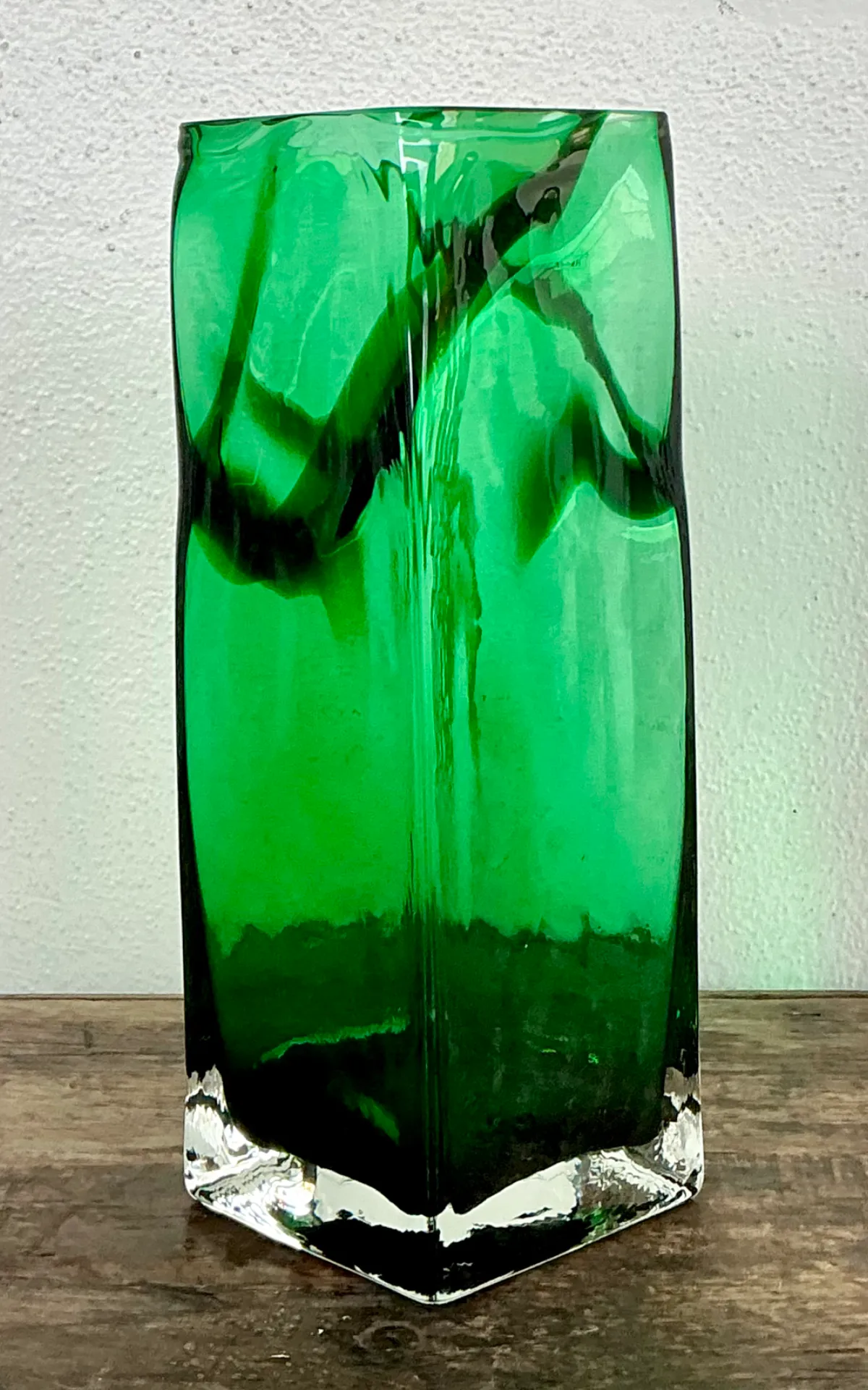 Vintage Polish Emerald Glass Tall Vase — additional photo 6