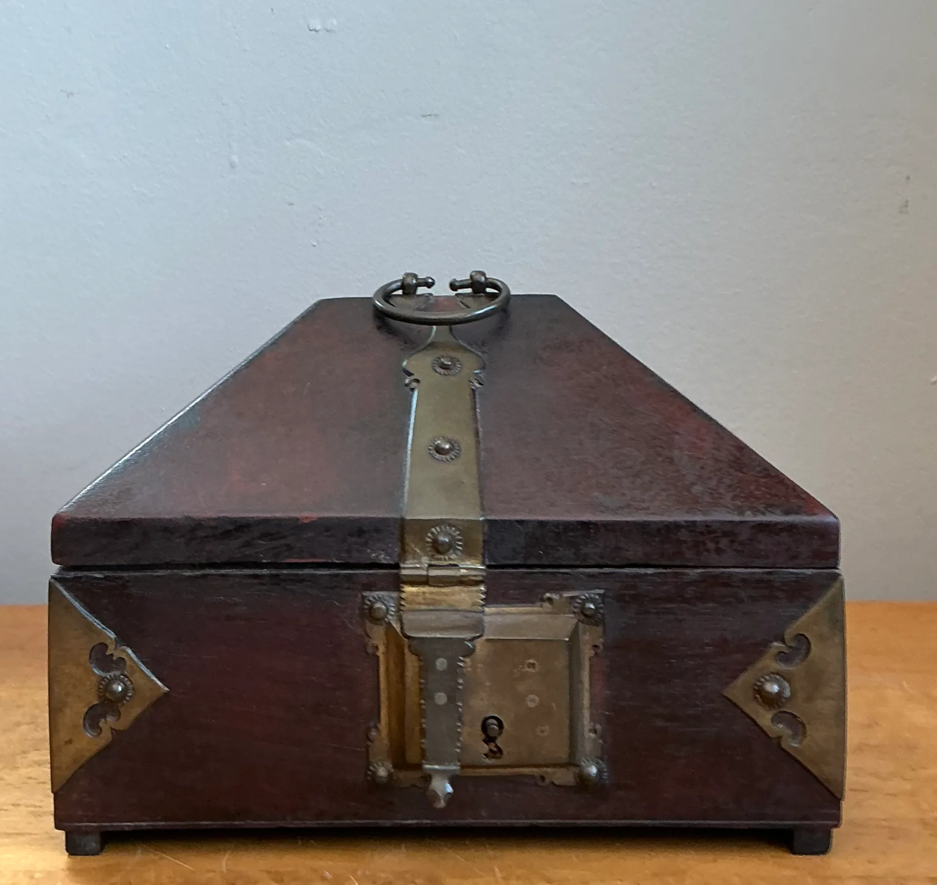 Vintage Wood and Metal Decorative Box — additional photo 3