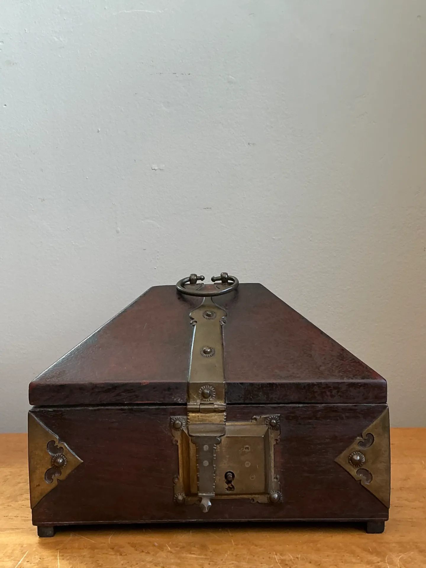 Vintage Wood and Metal Decorative Box — additional photo 8