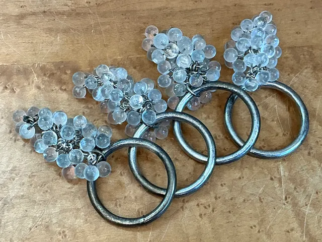 Vintage Glass Grape Cluster Napkin Rings — additional photo 8