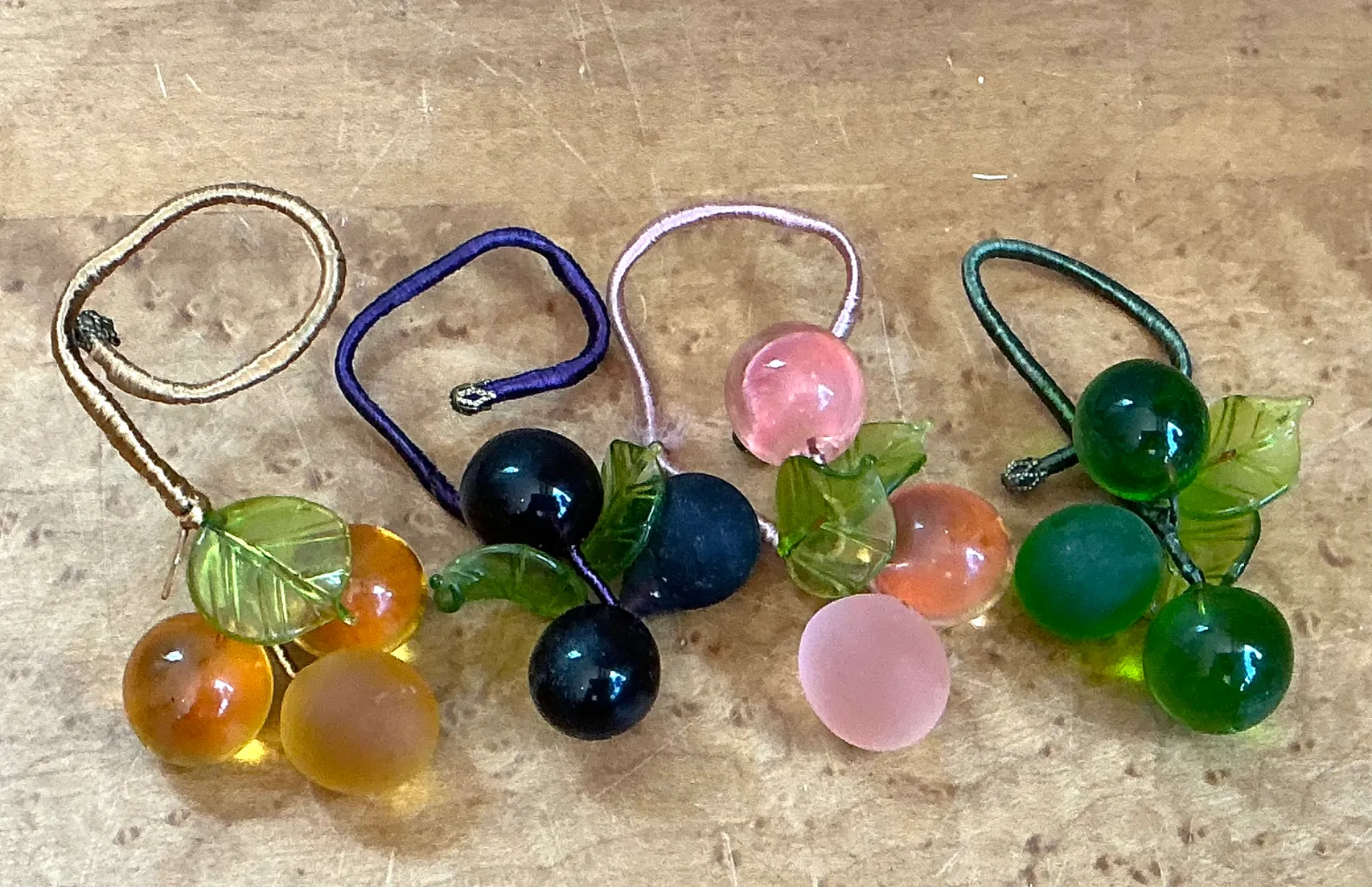 Vintage Glass Fruit Charms with Leaves Napkin Rings — additional photo 3