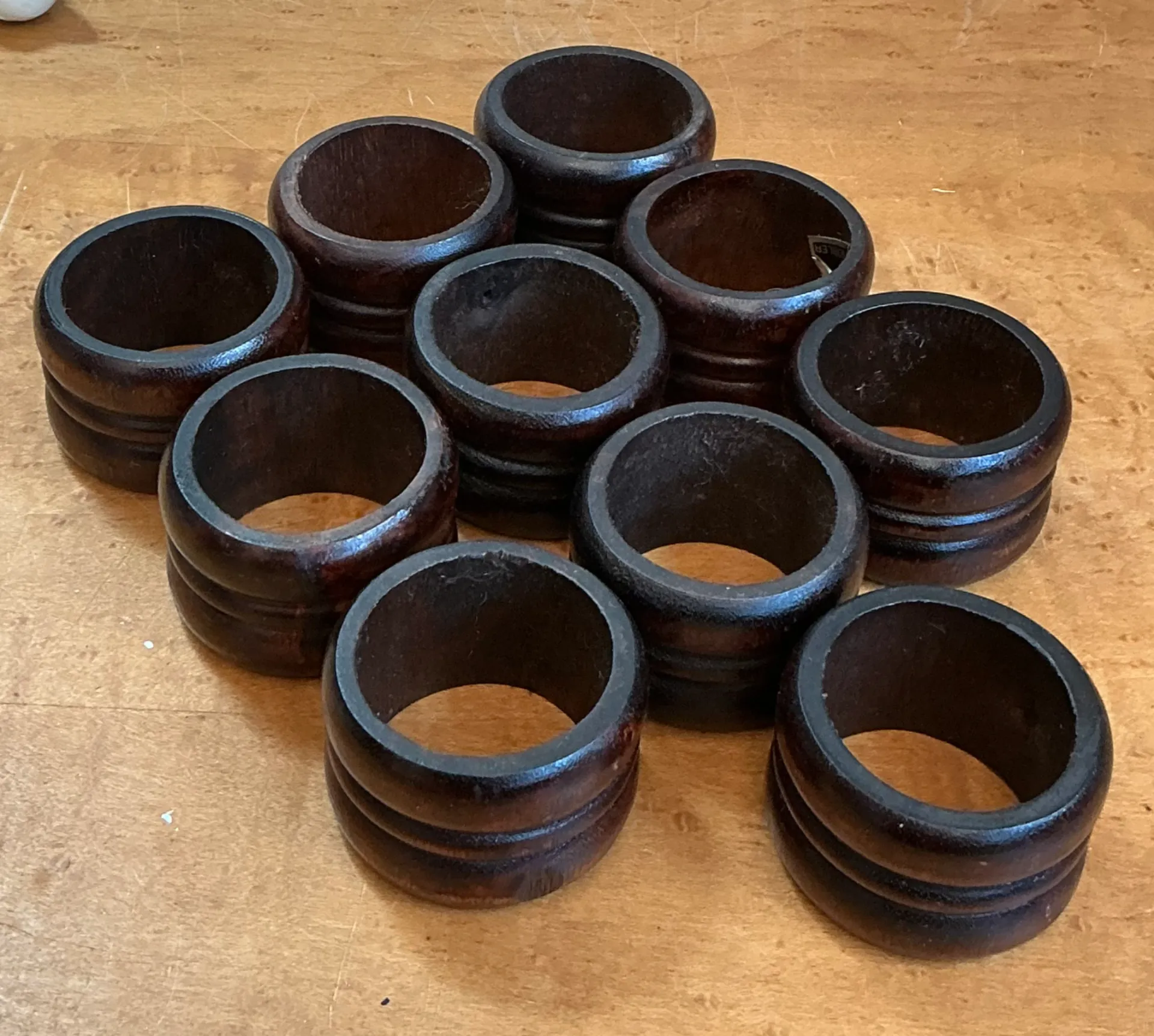 Vintage Carved Wood Napkin Rings - Set of 10 — additional photo 5