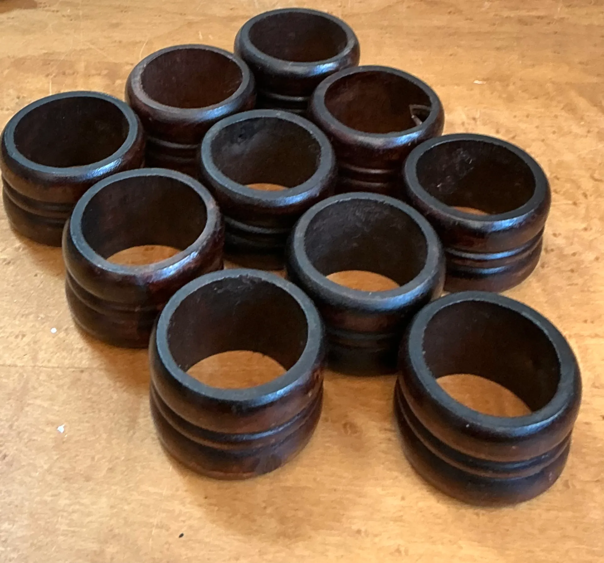 Vintage Carved Wood Napkin Rings - Set of 10 — additional photo 8