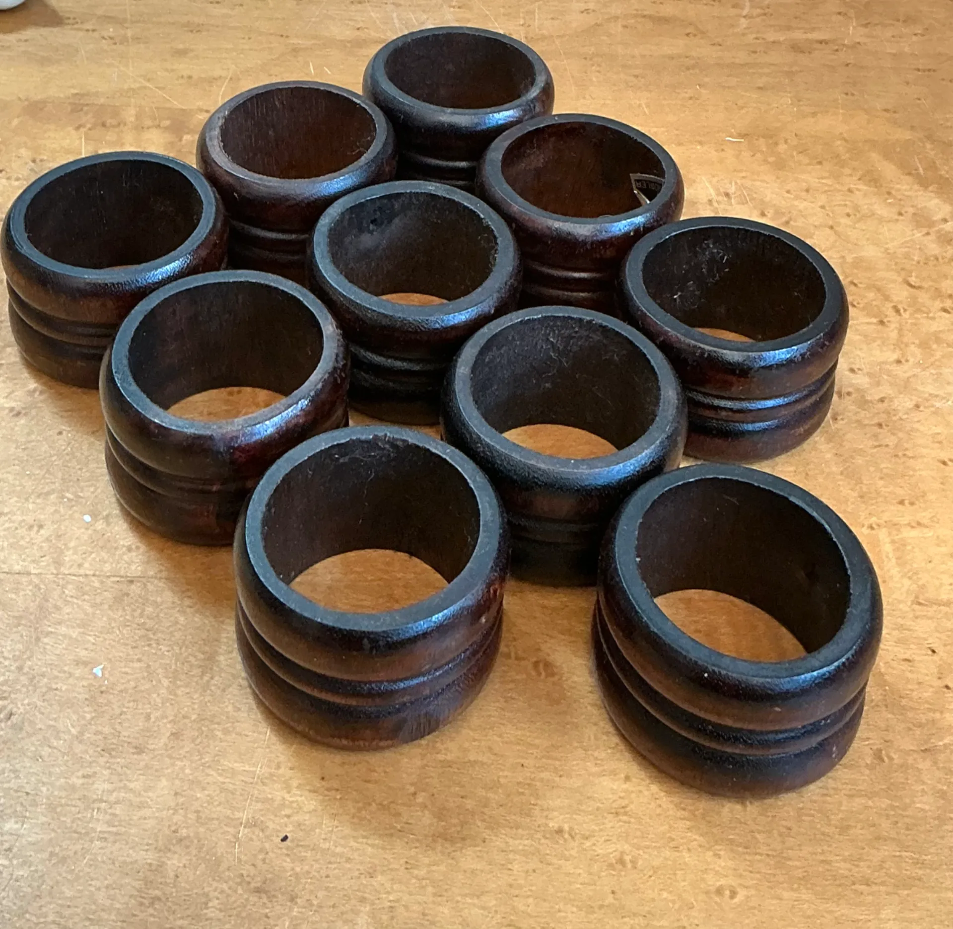 Vintage Carved Wood Napkin Rings - Set of 10 — additional photo 1