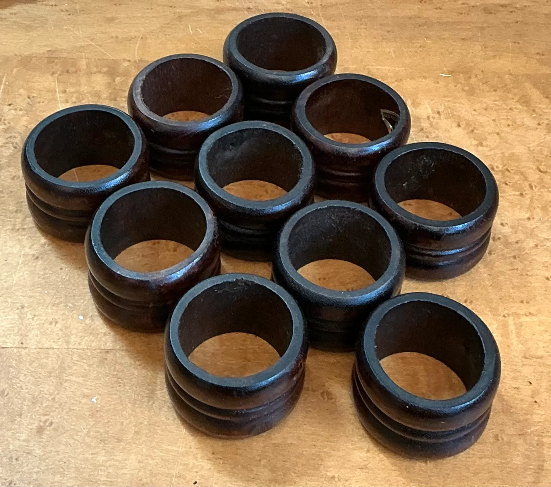 Vintage Carved Wood Napkin Rings - Set of 10 — additional photo 4