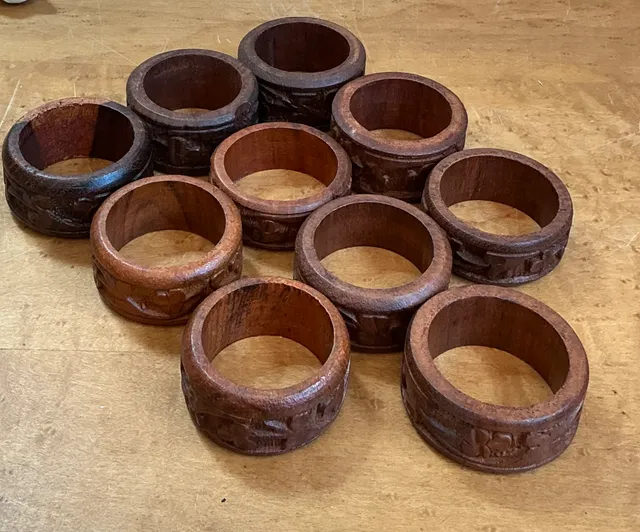 Vintage Carved Wood Napkin Rings - Set of 10 — additional photo 3